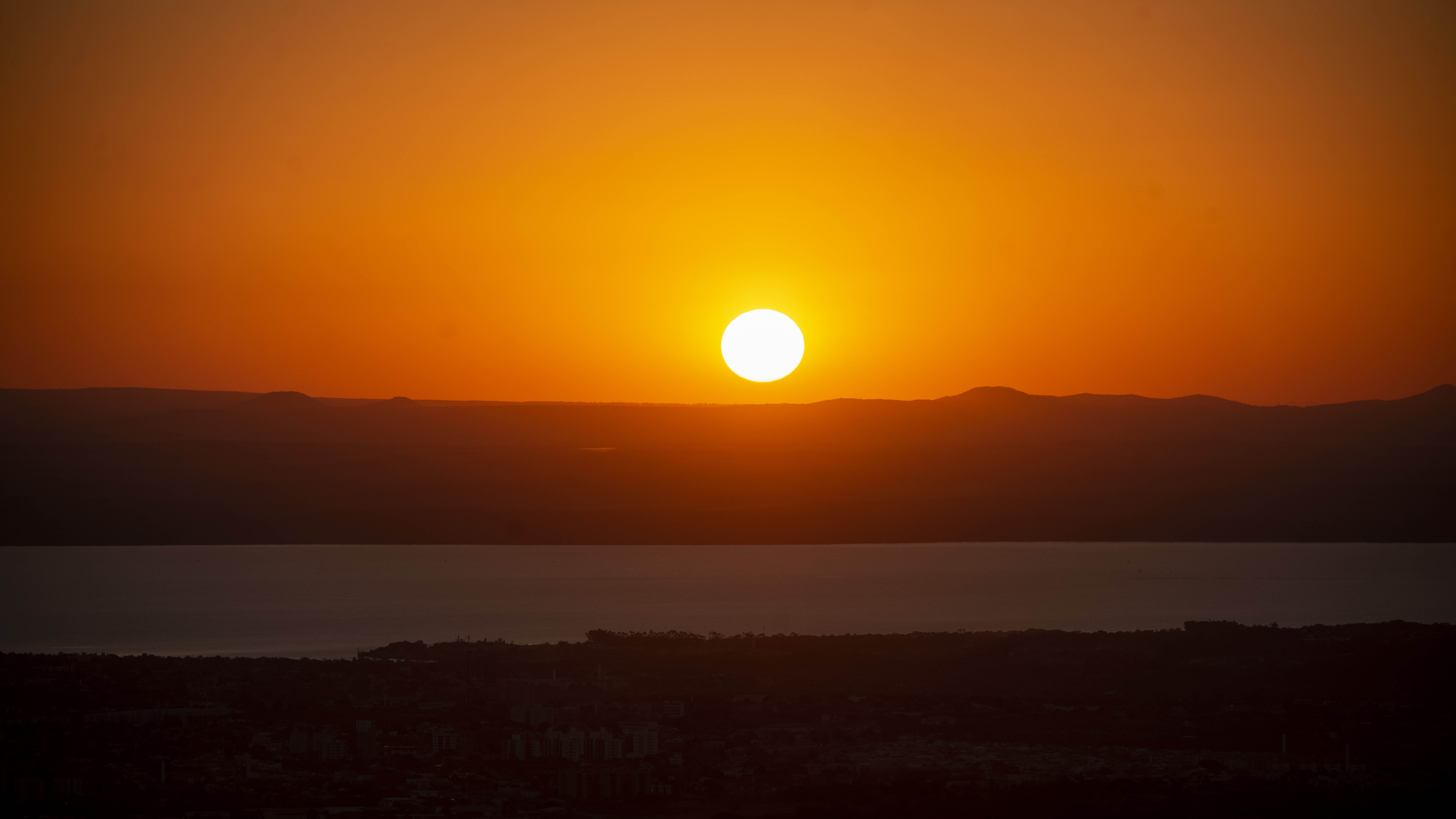 Lago e por do Sol Foto Lia Mara___DSC5458