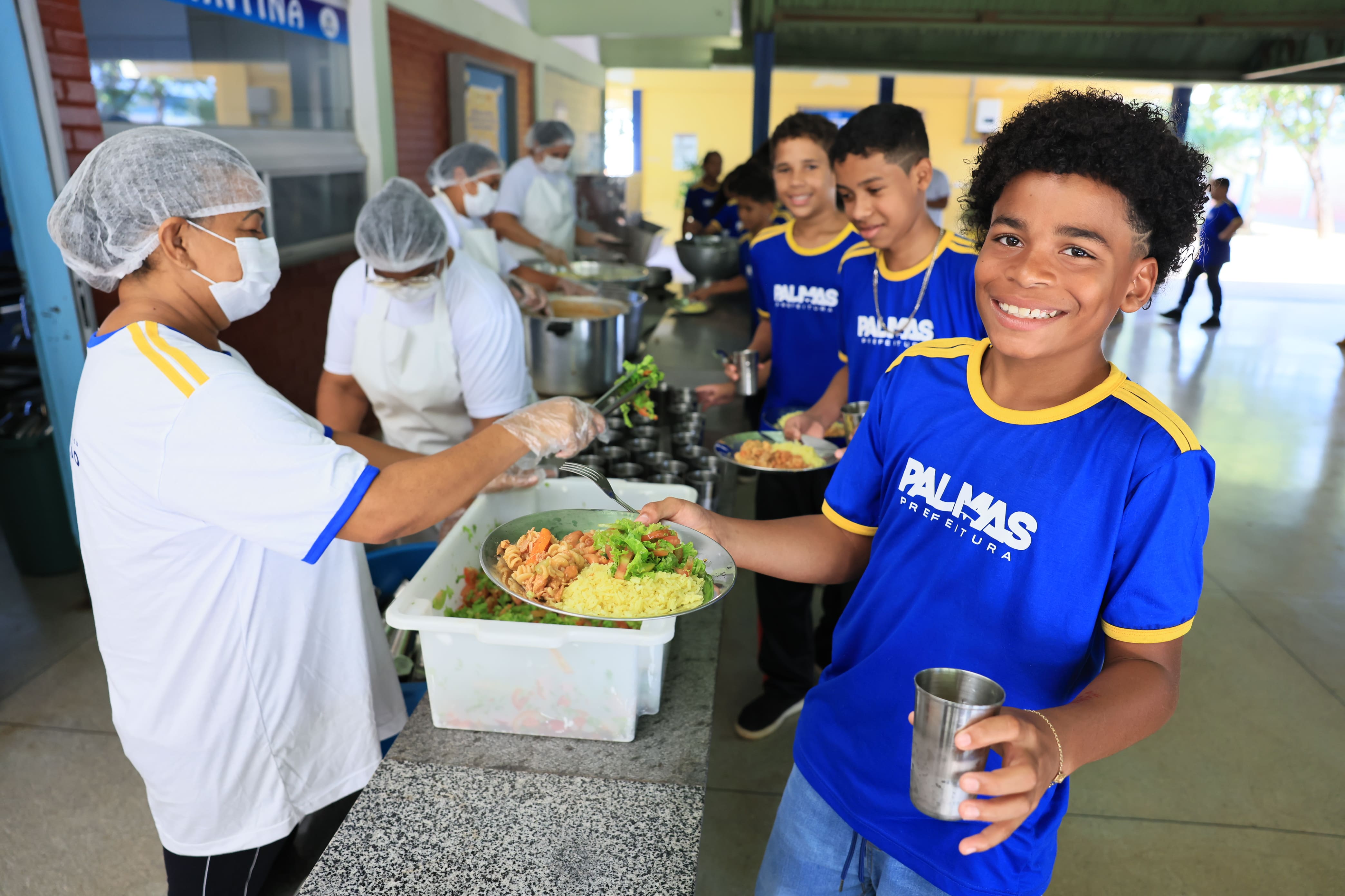 Merenda e uniformes novos - Edu Fortes (18)
