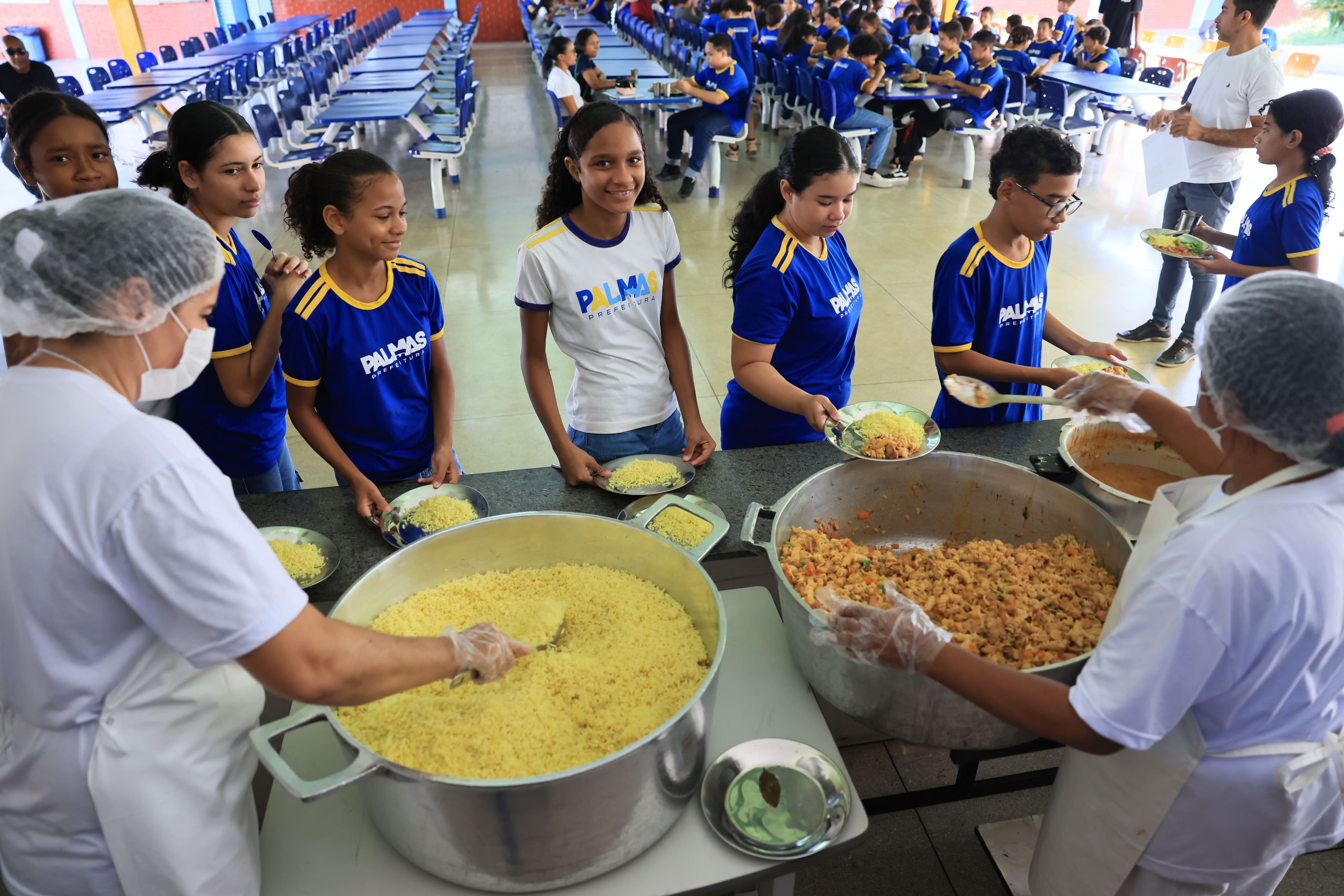 Merenda e uniformes novos - Edu Fortes (23)