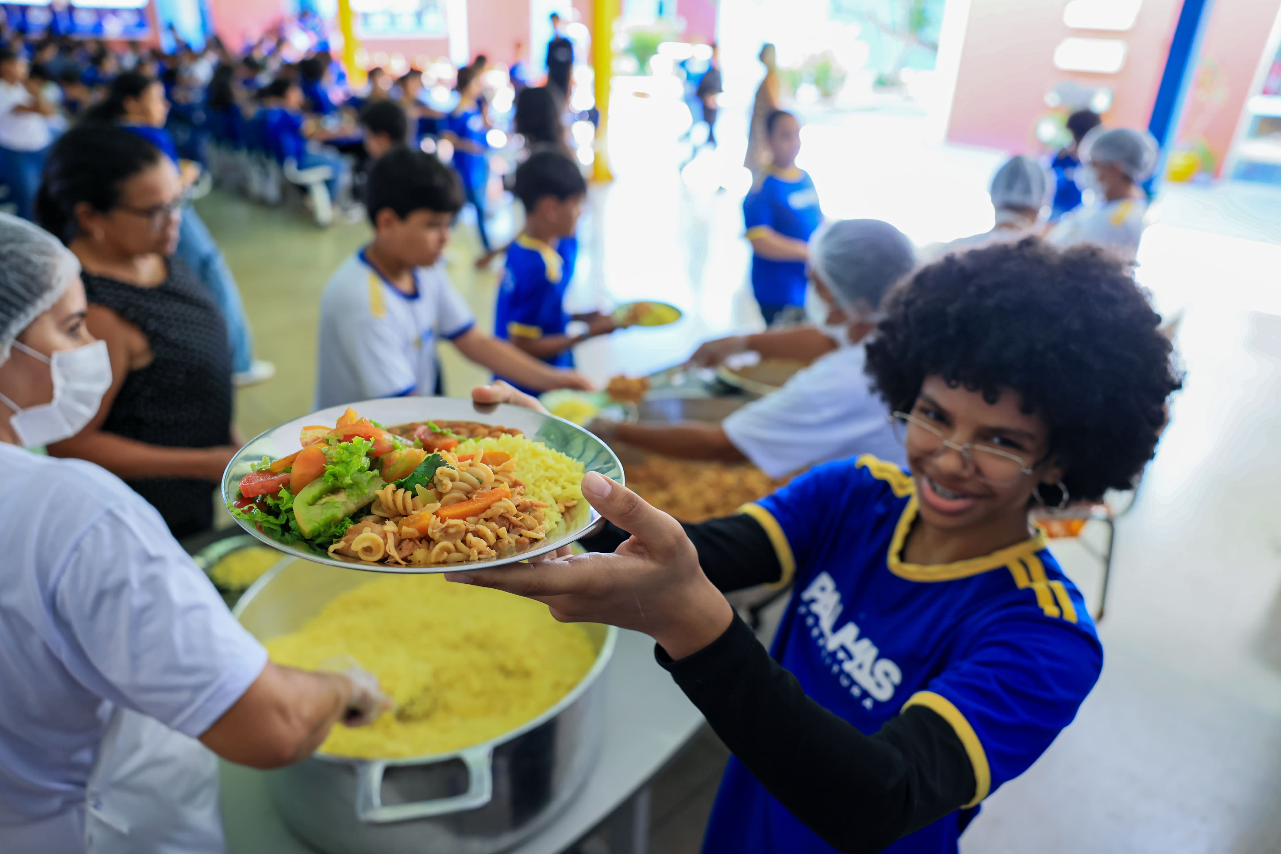 Merenda e uniformes novos - Edu Fortes (26)