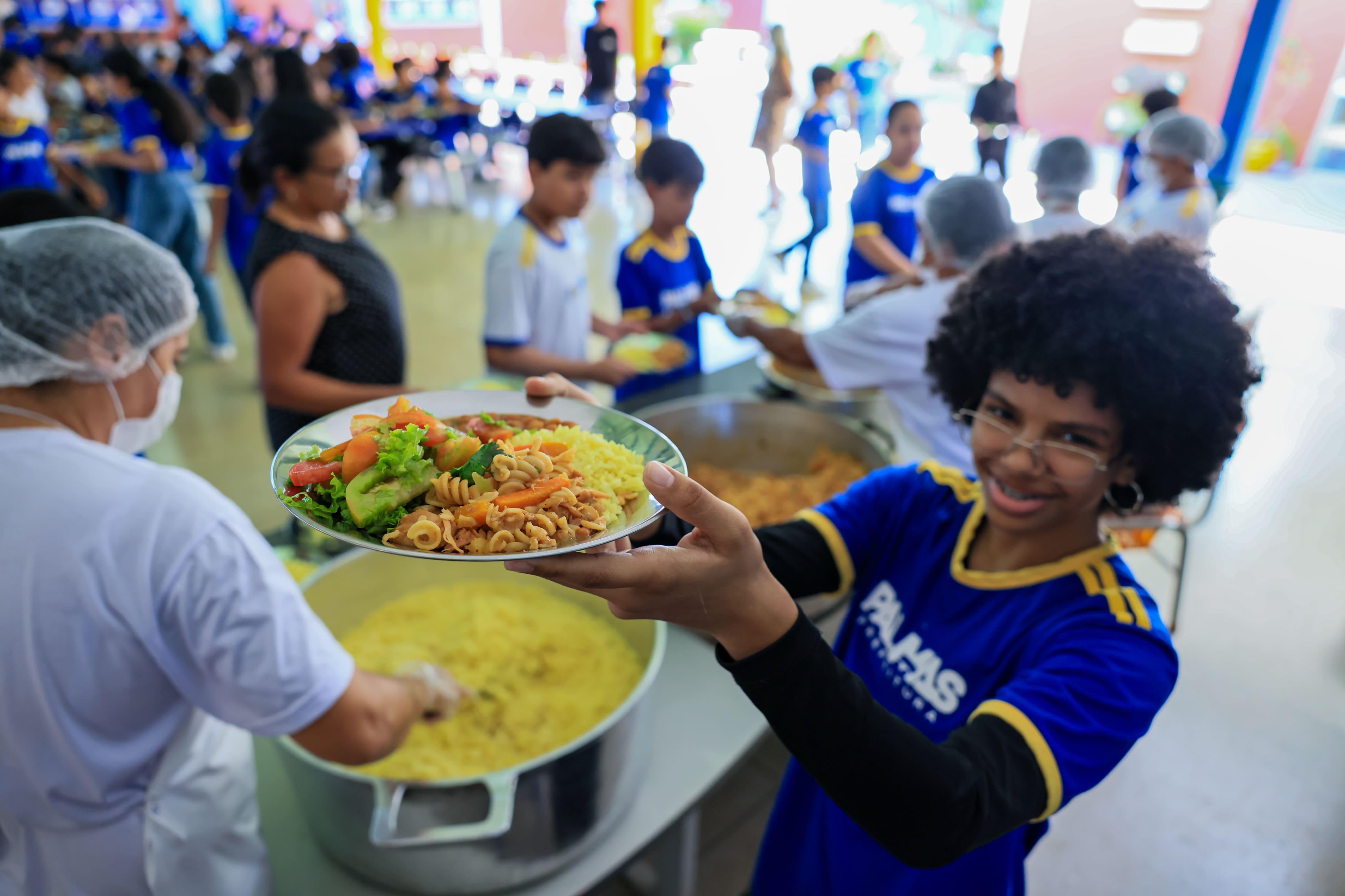 Merenda e uniformes novos - Edu Fortes (27)