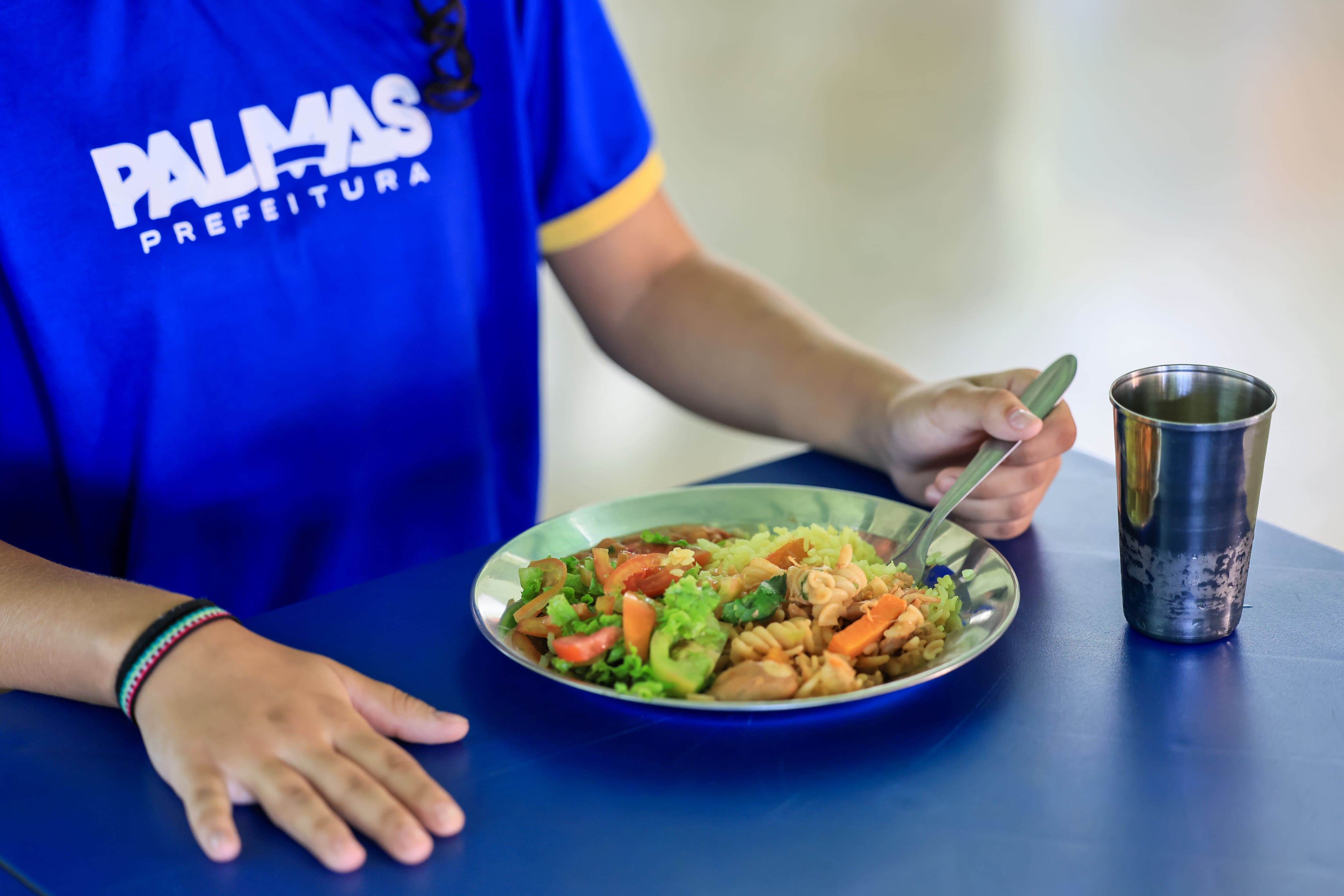 Merenda e uniformes novos - Edu Fortes (60)