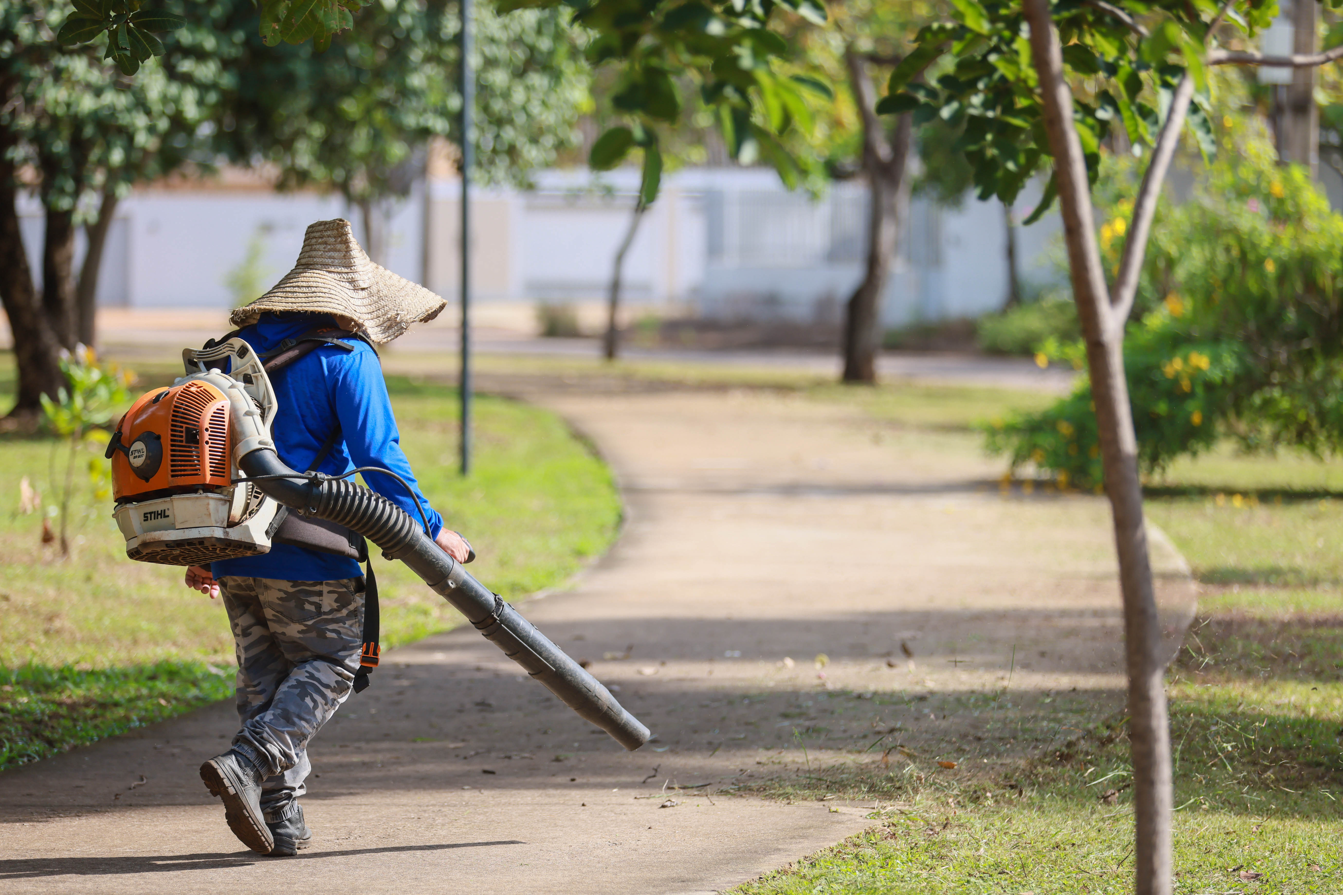 Serviço de limpeza - Foto Júnior Suzuki (1)