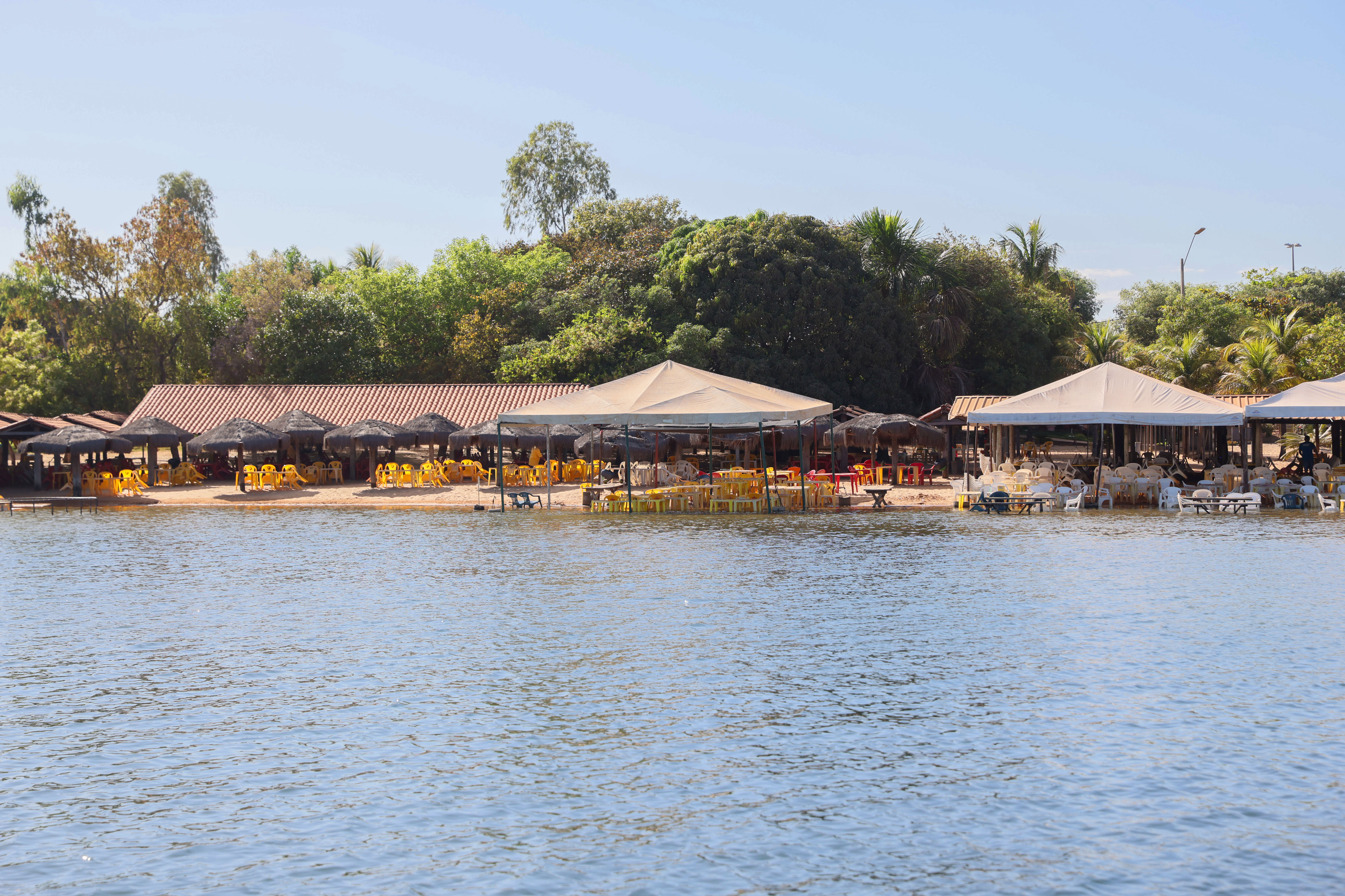 Prefeitura de Palmas articula melhorias na Praia do Prata e reforça compromisso com asfalto