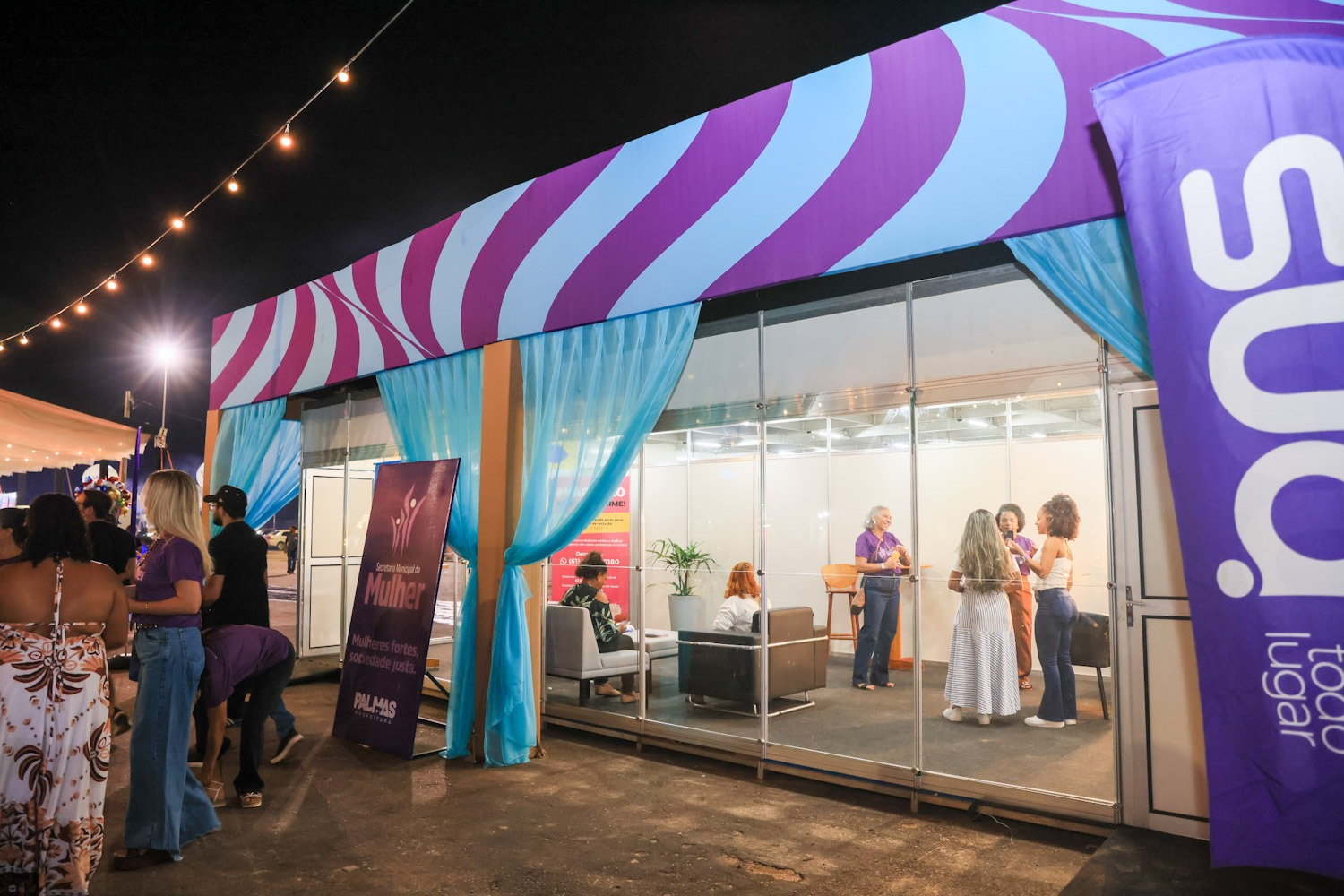 Tenda das Mulheres leva informação às participantes do 10º Capital da Fé
