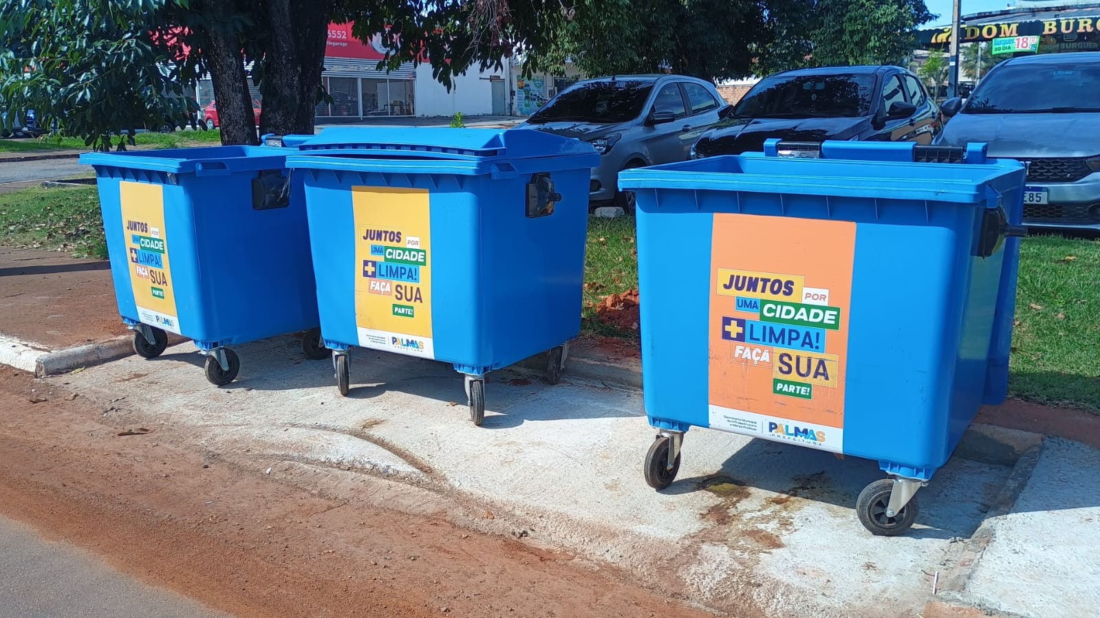 Novas lixeiras na Avenida NS-02