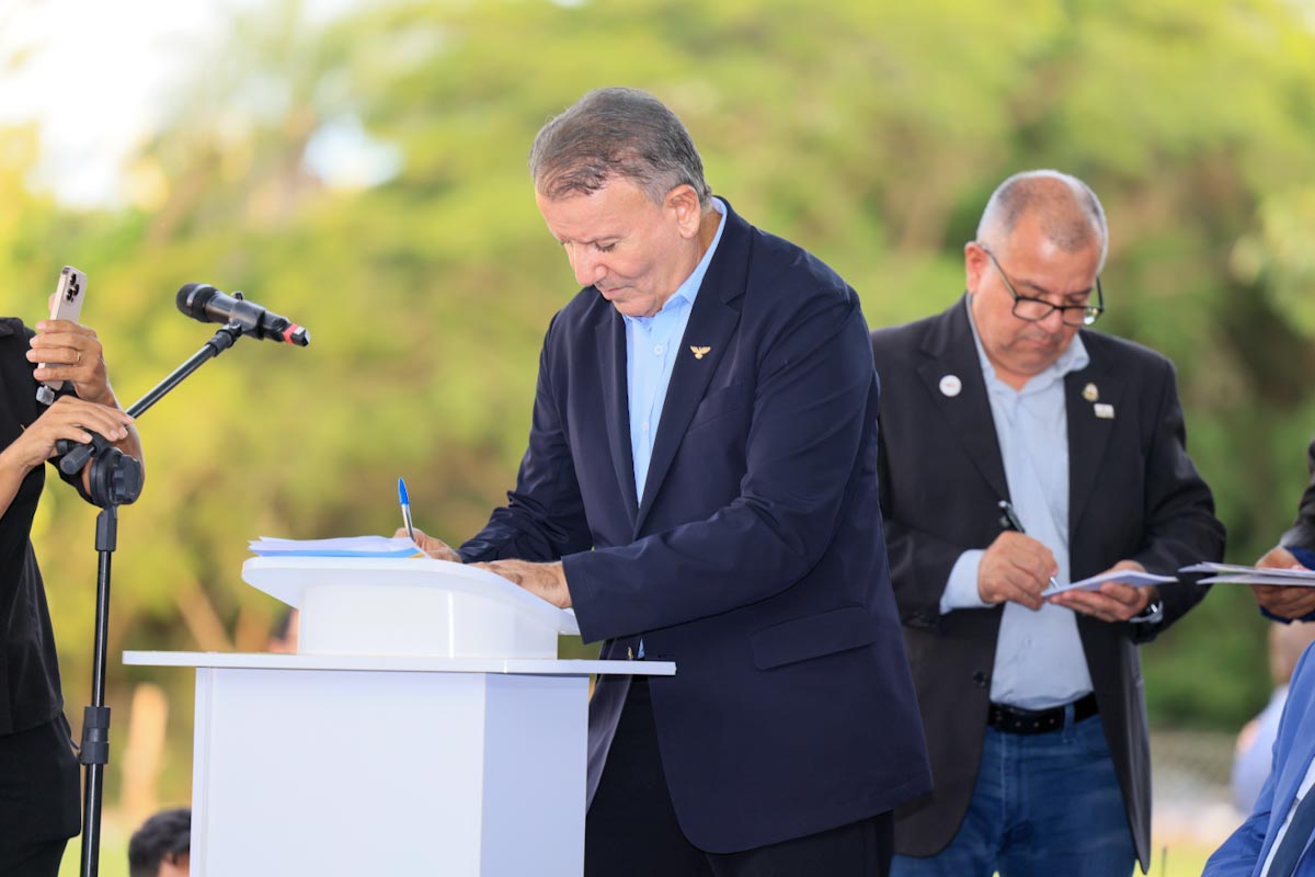 Prefeito autoriza envio de projeto para reestruturação de carreira durante celebração dos 33 anos da Guarda Metropolitana de Palmas