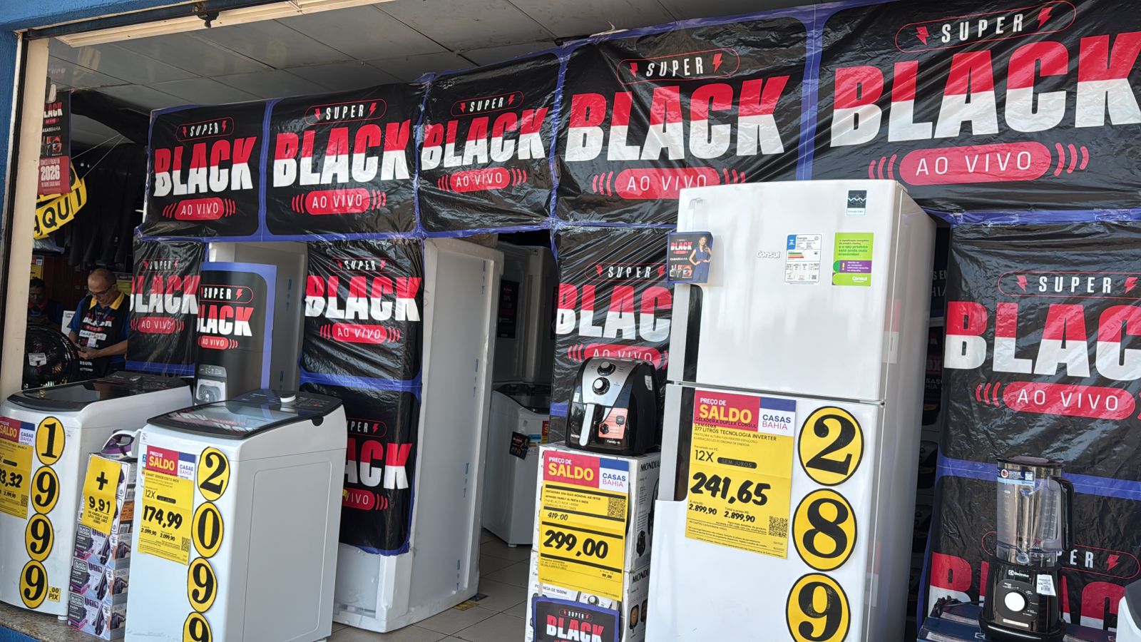 Procon Palmas encontra até 82% de diferença nos preços de eletrônicos e eletrodomésticos da Black Friday