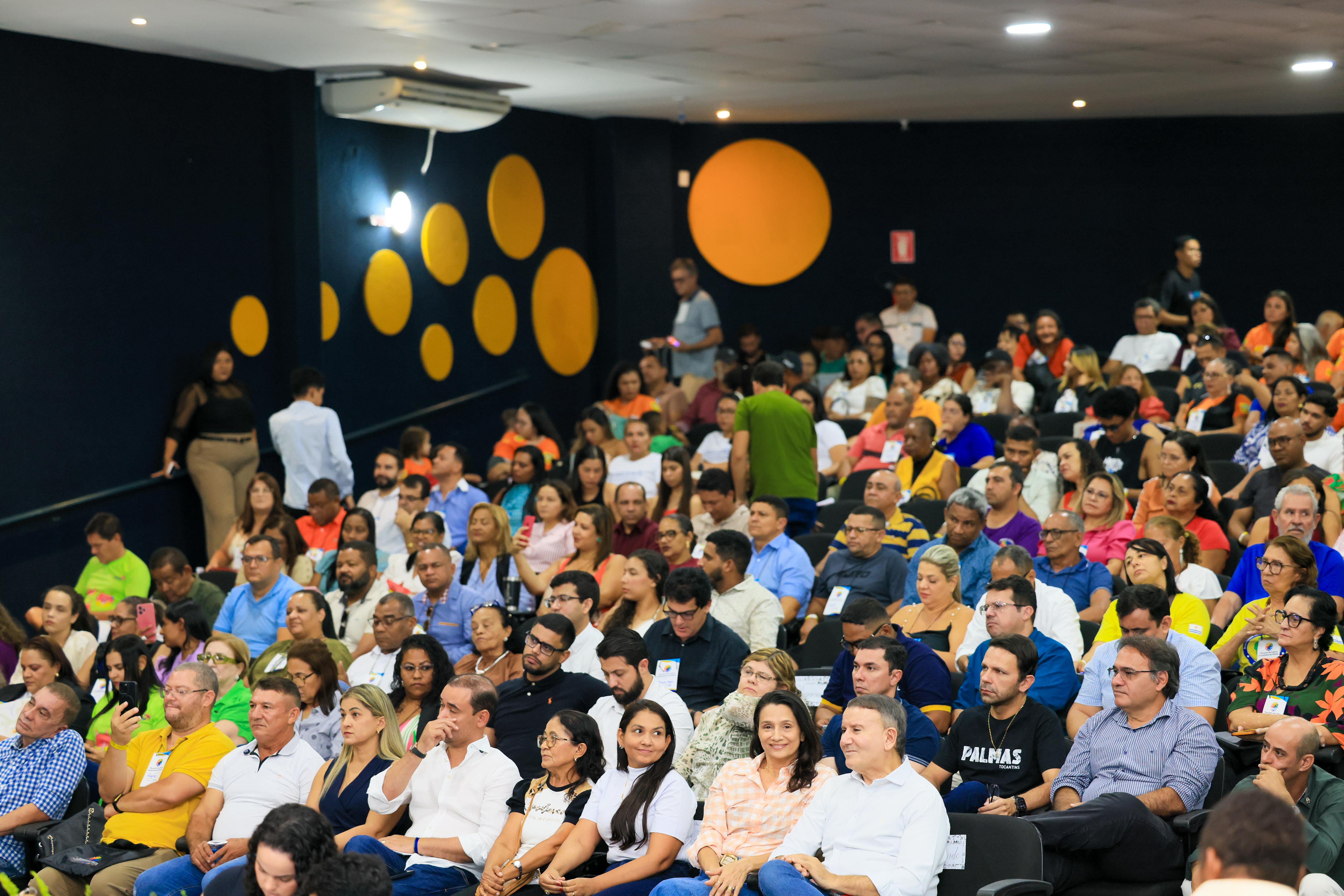 1º Encontro de Líderes Comunitários reúne população e autoridades