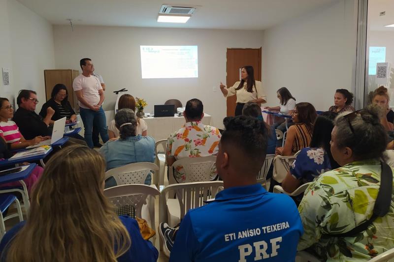 Semed promove debates para regulamentação do currículo diversificado da Educação Integral