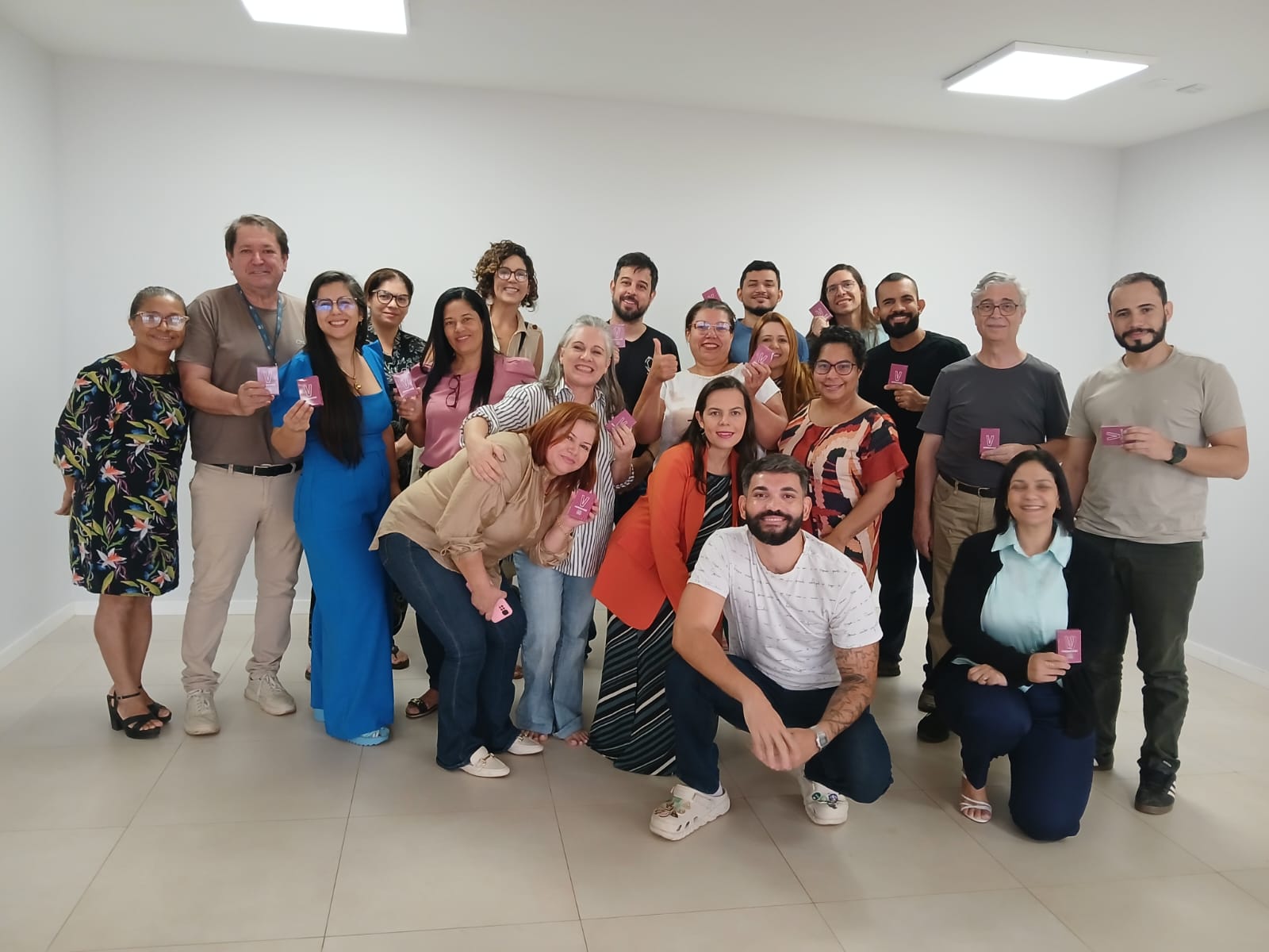 Formações propõem estudos de diferentes materiais e a construção coletiva e colaborativa do currículo de arte das escolas