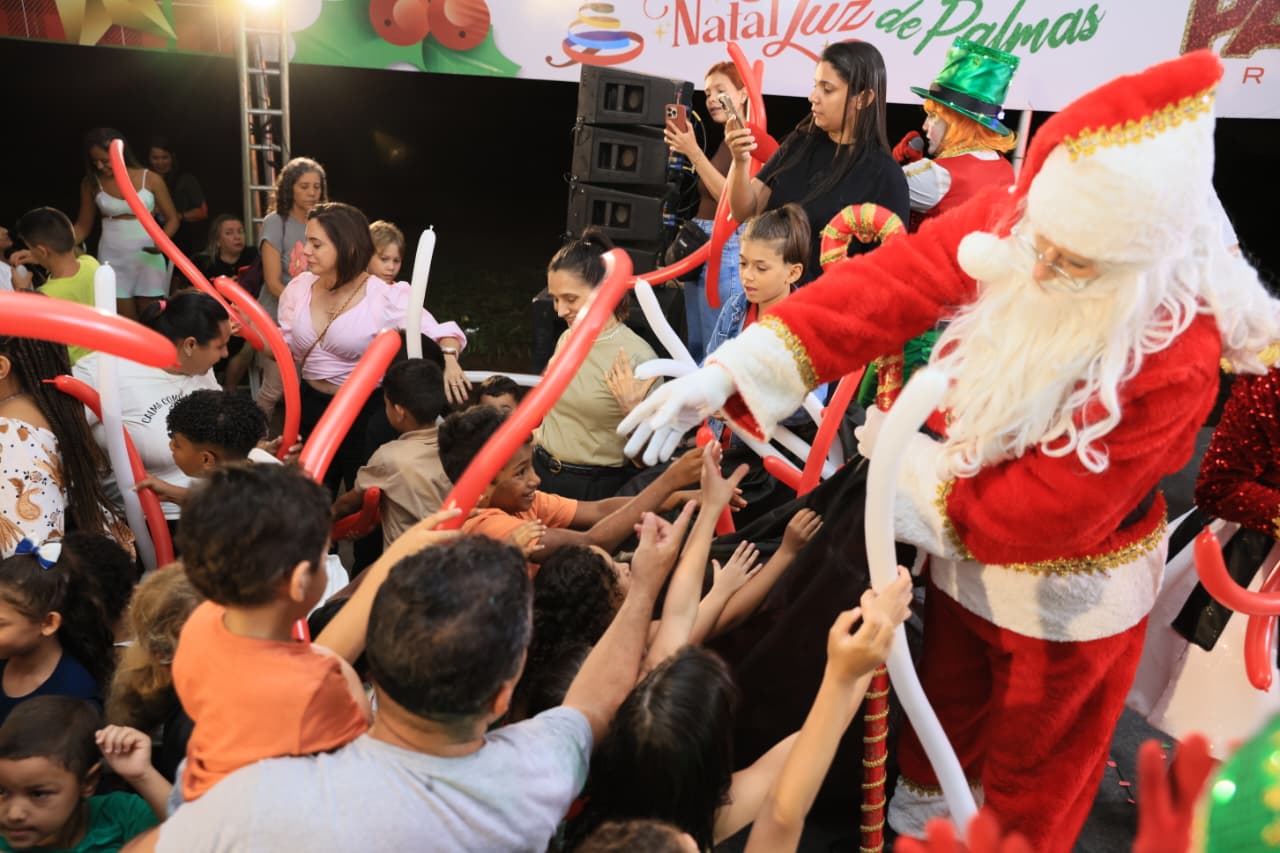 Apresentações do Natal Luz encantam o distrito de Taquaruçu
