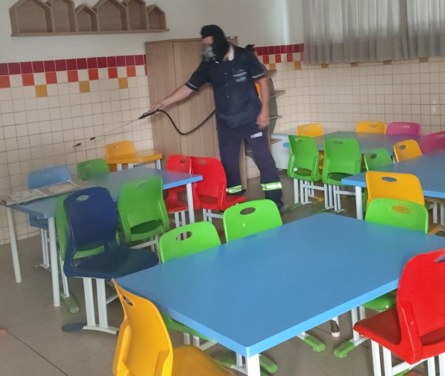 Educação inicia manutenção e limpeza das unidades para retorno das aulas