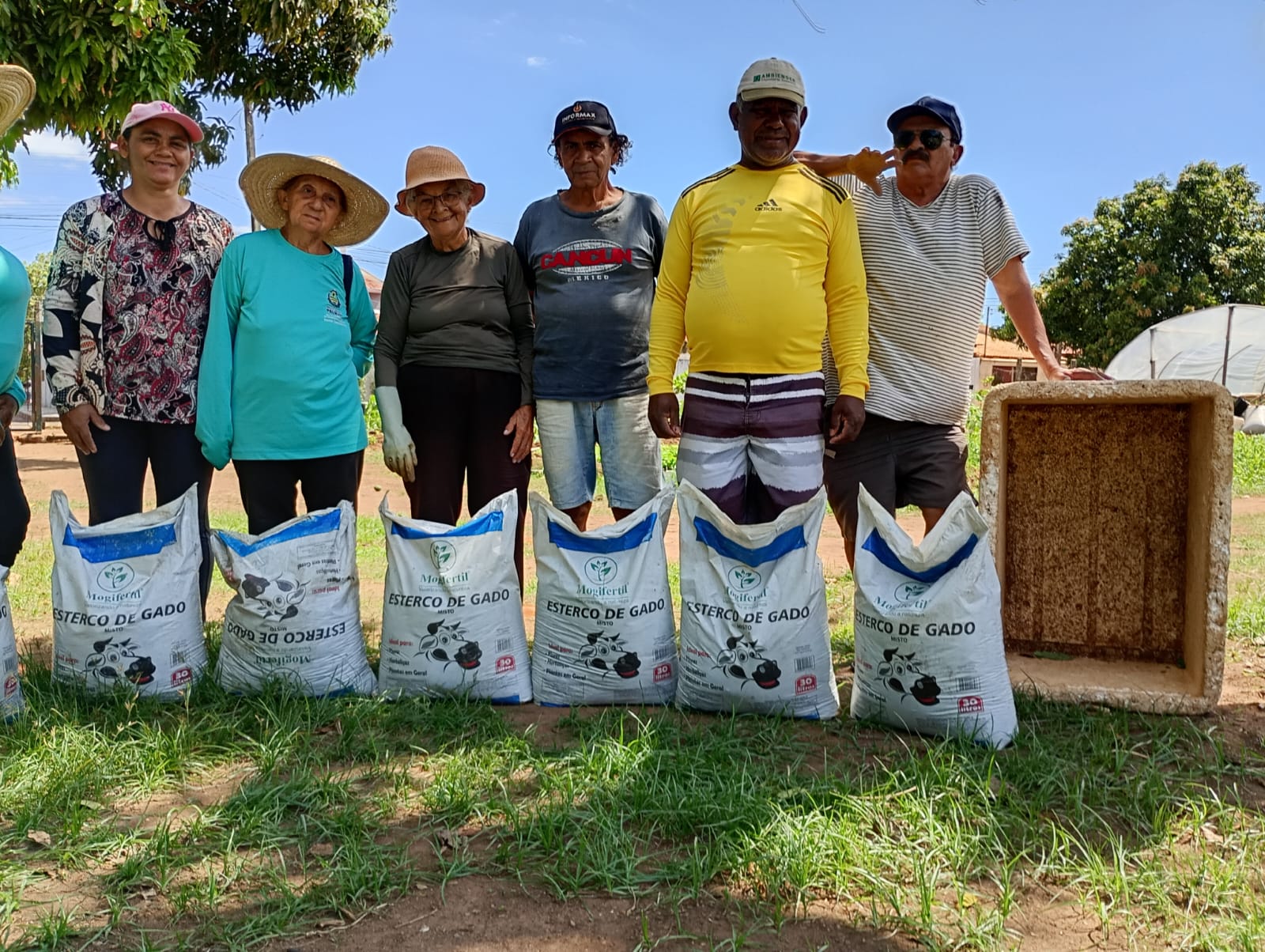 21 Hortas Comunitárias da Capital receberam insumos para o plantio de hortaliças