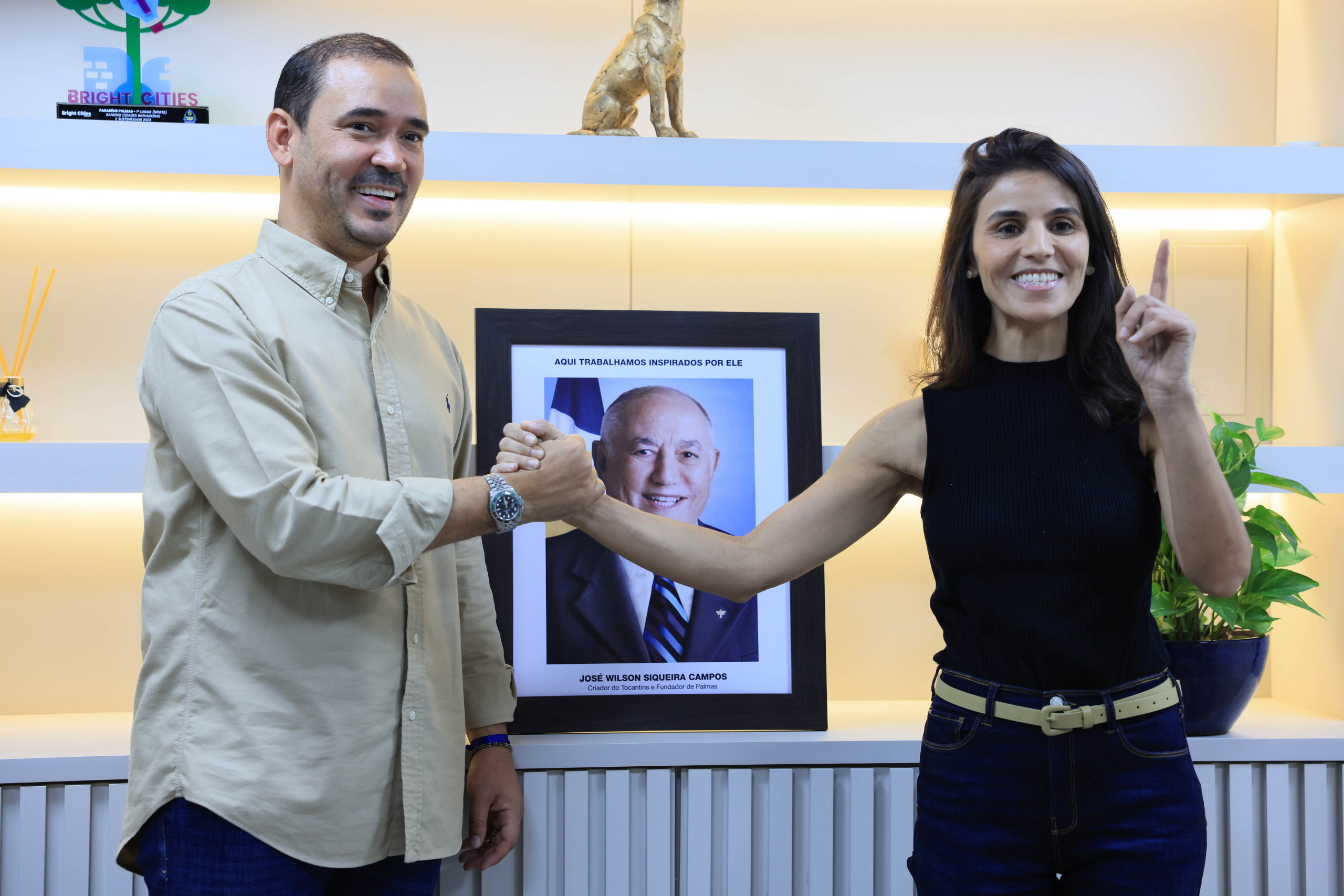 Prefeitura de Palmas recebe deputado Vicentinho Júnior para anunciar recurso destinado a castrações