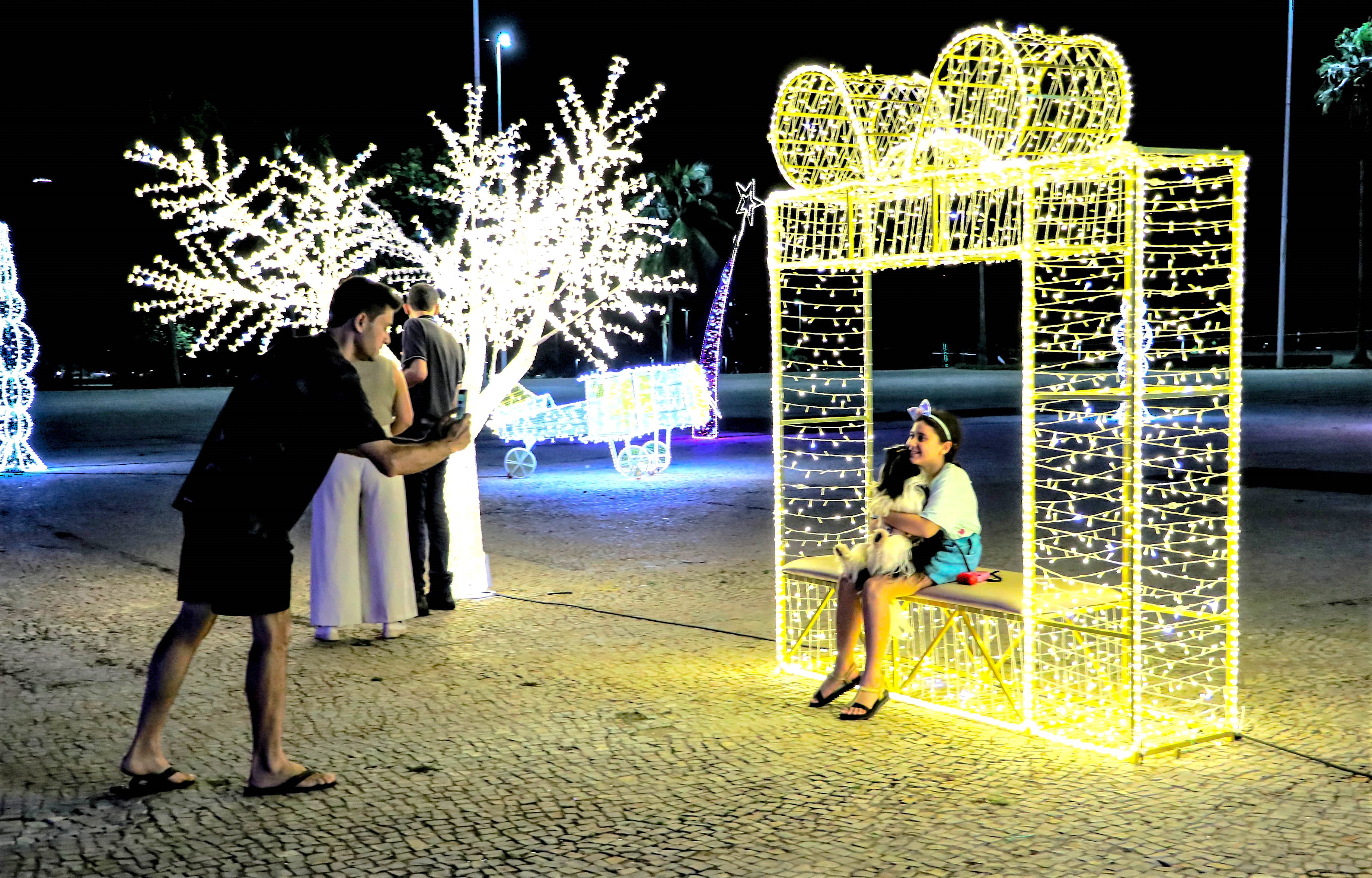 Algumas das instalações possibilitam aos visitantes realizarem registros no padrão popularizado como ‘instagramável’