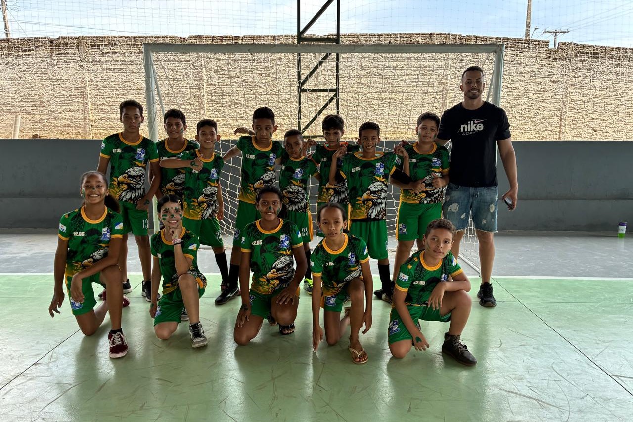 Professor Augusto Cezar Rodrigues foi o responsável por mobilizar os alunos nas habilidades esportivas