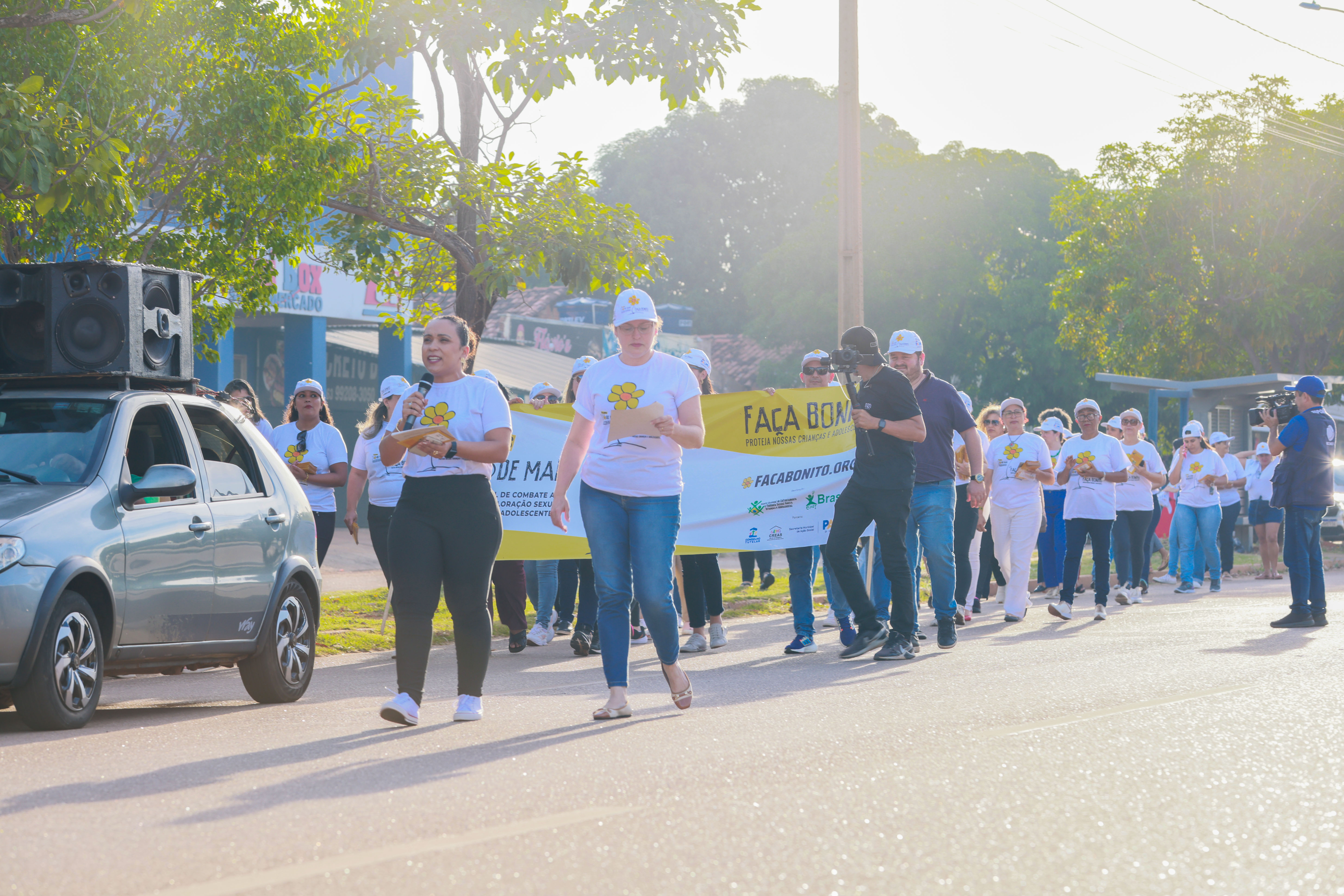 Caminhada foi realizada na Avenida Palmas Brasil Norte, no final da tarde desta quarta-feira,13