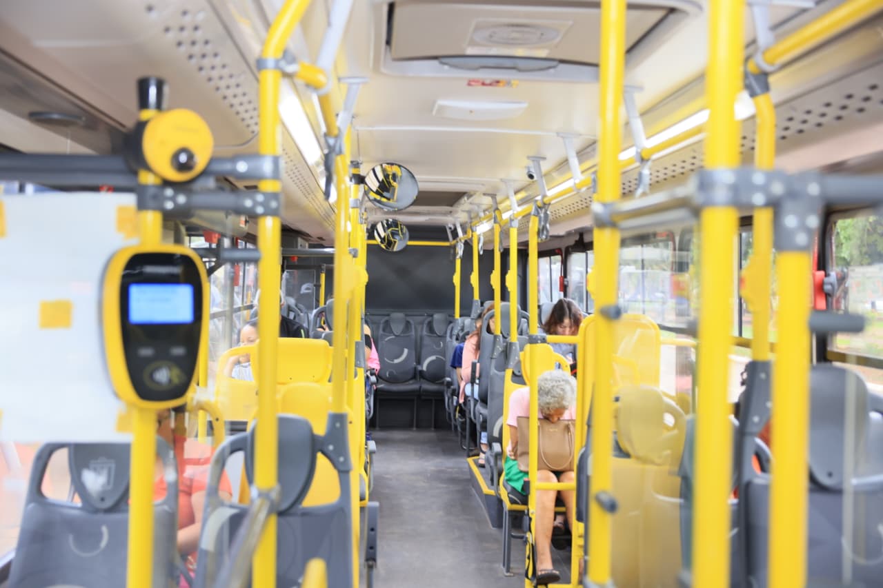 O movimento também se reflete na procura pelo cartão do transporte coletivo, que tem atraído usuários de diferentes perfis