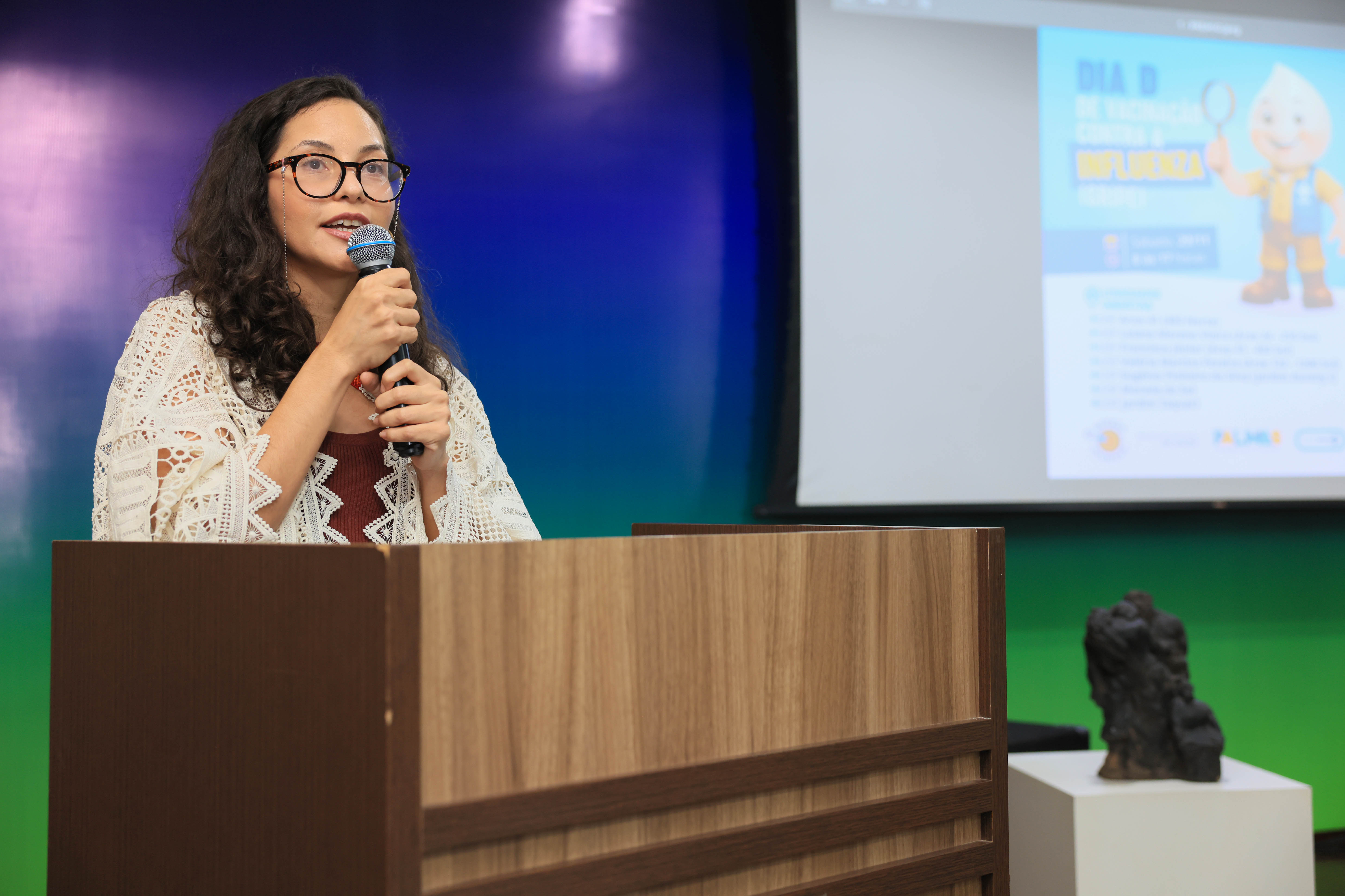 "Em caso de dúvida ou resultado positivo, orientamos que a pessoa procure uma Unidade de Saúde para realizar o teste diagnóstico”, destacou a médica Danuta Duarte