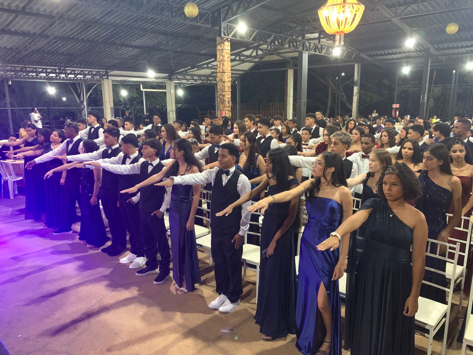 Solenidade marca encerramento do Ensino Fundamental para 120 alunos da ETI Caroline Campelo