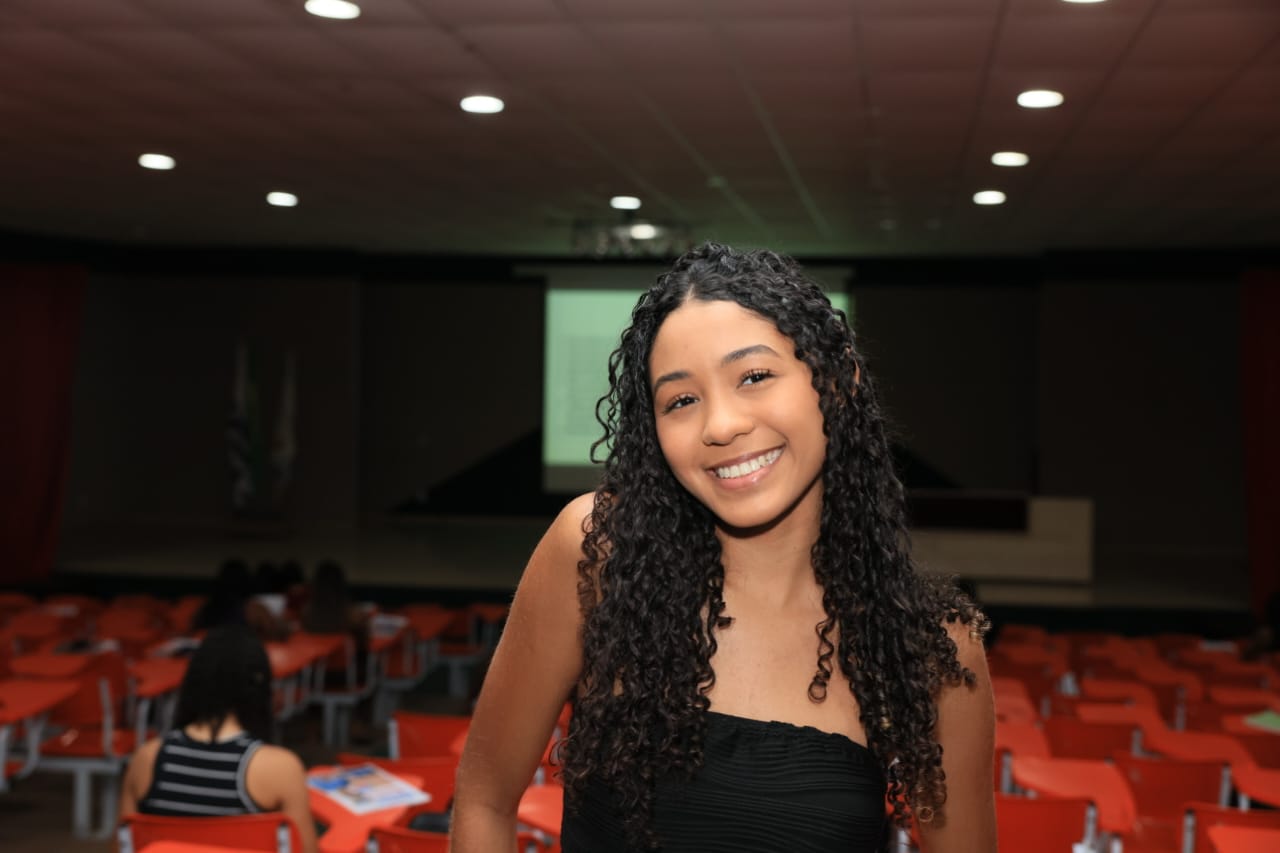 Estudante Marina Silva Camargo destacou a importância de ter acesso a um cursinho gratuito e adaptado à rotina corrida do 3º ano