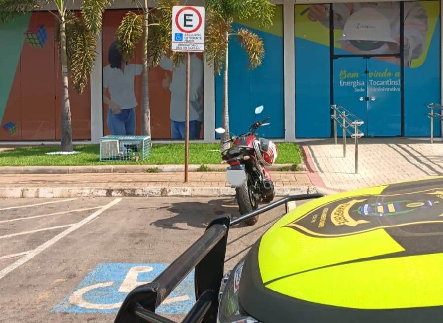 Prefeitura de Palmas amplia sinalização para vagas prioritárias de estacionamento