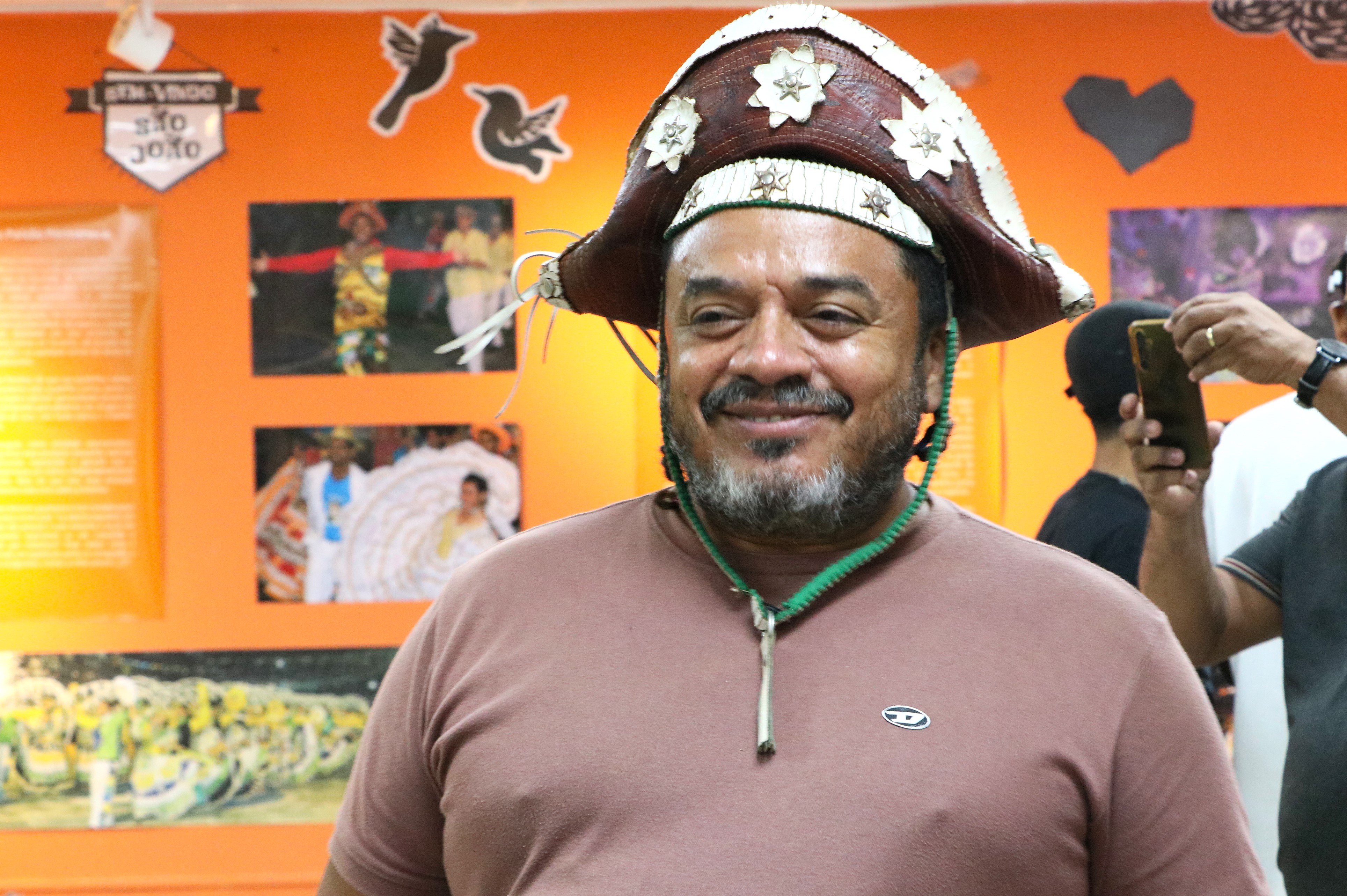 Cláudio Maranhão é presidente da Cafundó do Brejo, atual e maior ganhadora doArraiá da Capital, com 14 títulos, e o grupo junino mais antigo do Tocantins, fundado em 1993