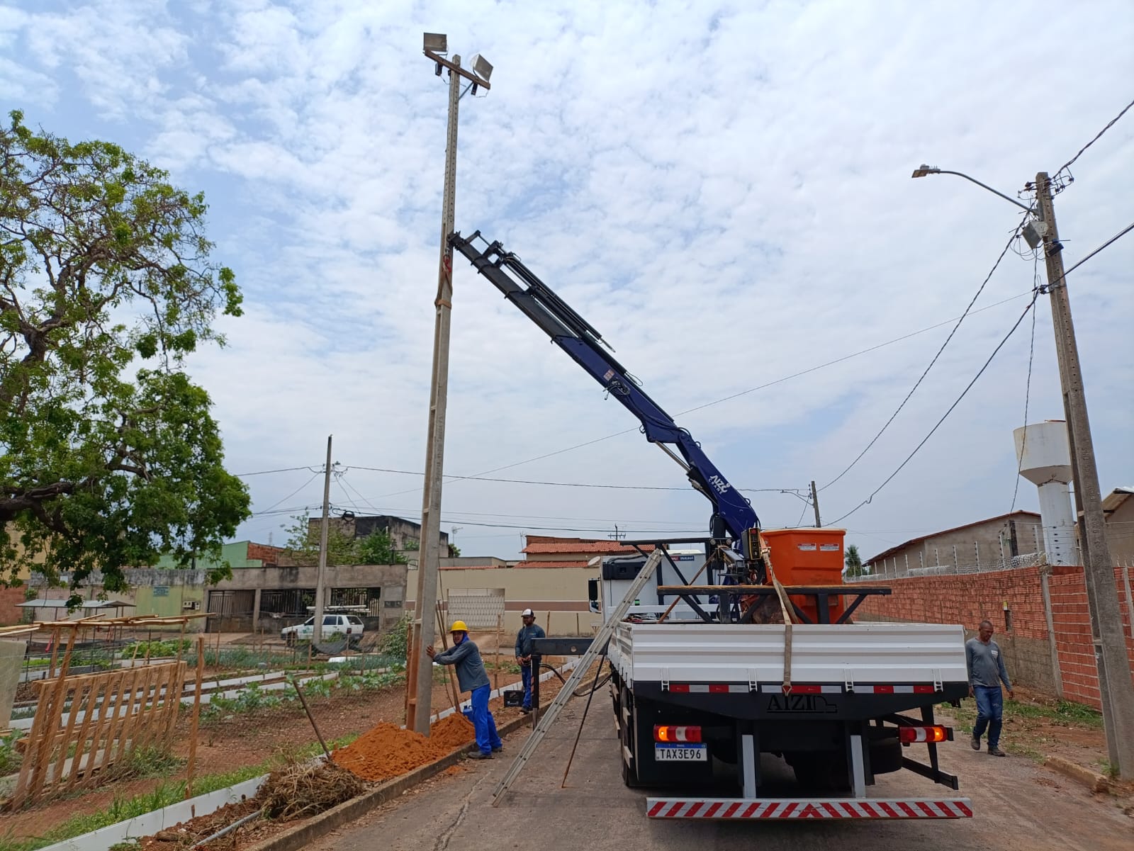 Prefeitura de Palmas amplia iluminação em horta comunitária da quadra Arno 44