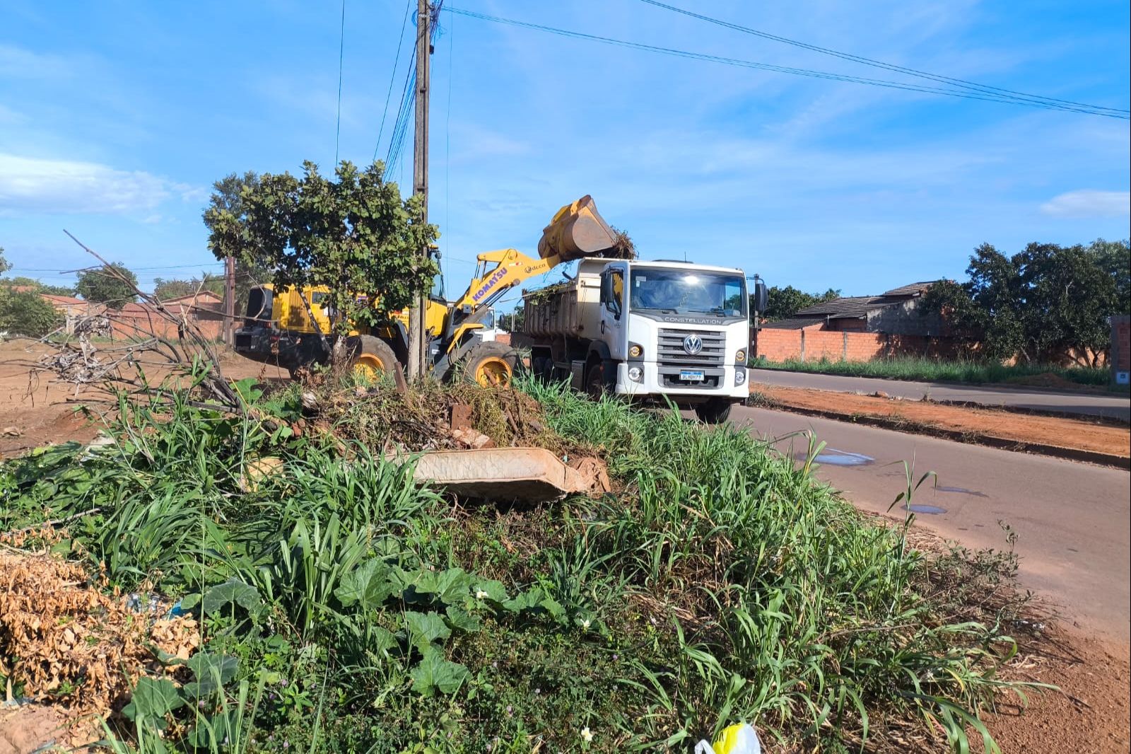 Prefeitura realiza maior mutirão de limpeza da história do Jardim Taquari e retira mais de 13 mil toneladas de entulhos