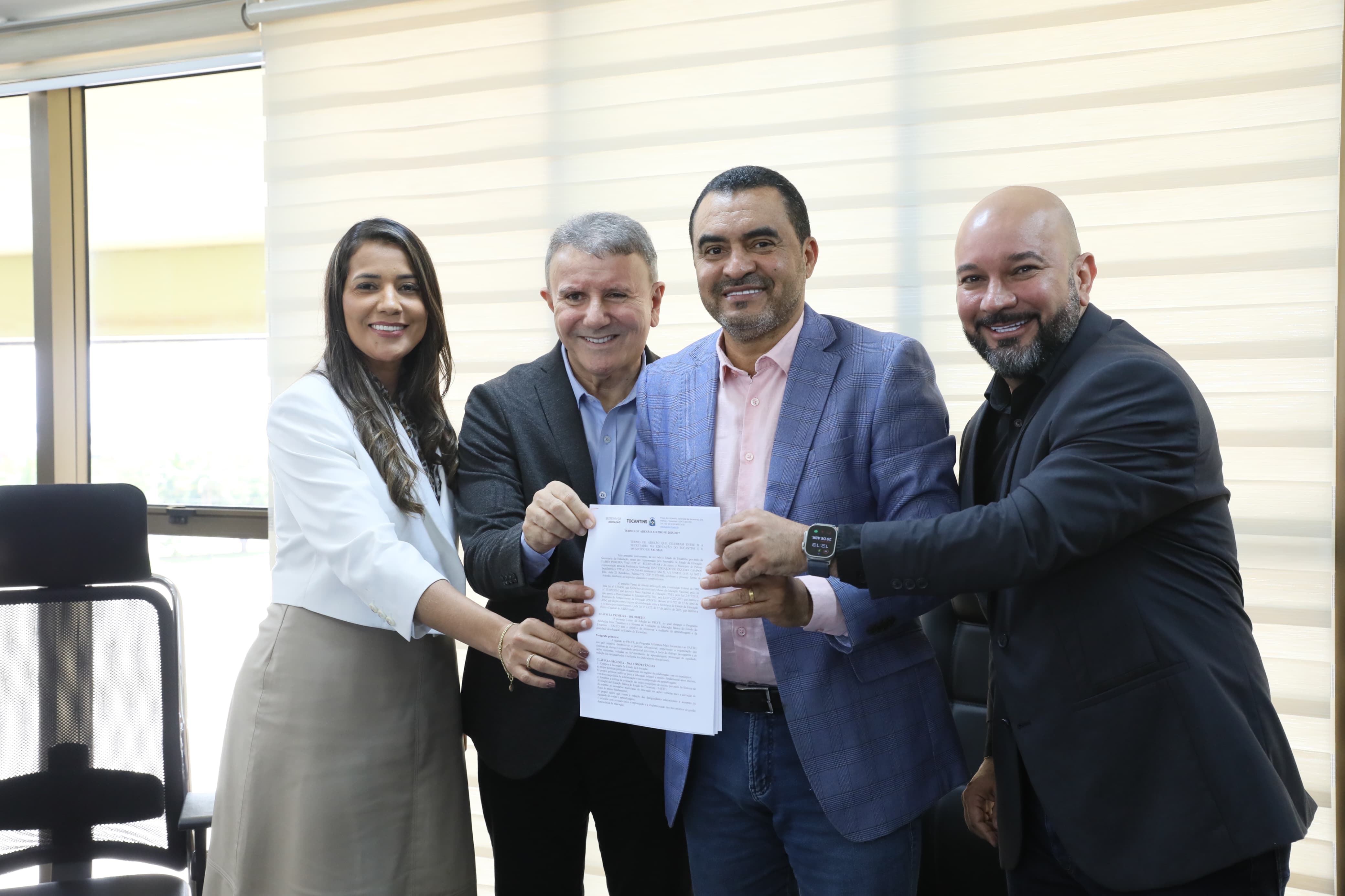 Adesão da educação de Palmas ao Programa de Fortalecimento da Educação do Governos do Tocantins 
