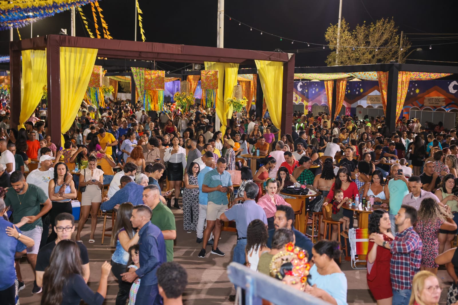 Público acompanhou shows e atrações