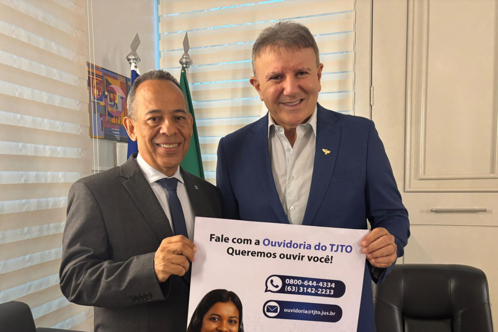 Prefeito Eduardo Siqueira Campos ao lado do desembargador João Rodrigues