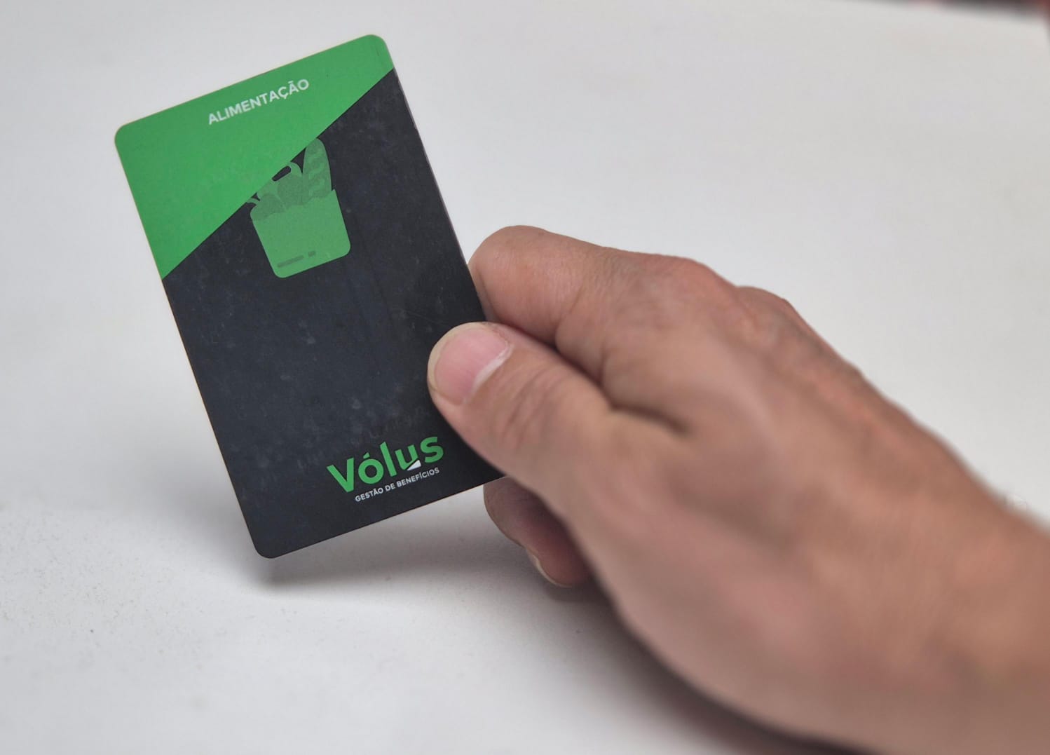 São R$ 1.000,00 para servidores que recebem até R$ 6.060,00, e R$ 800,00 para os que possuem vencimentos acima desse valor