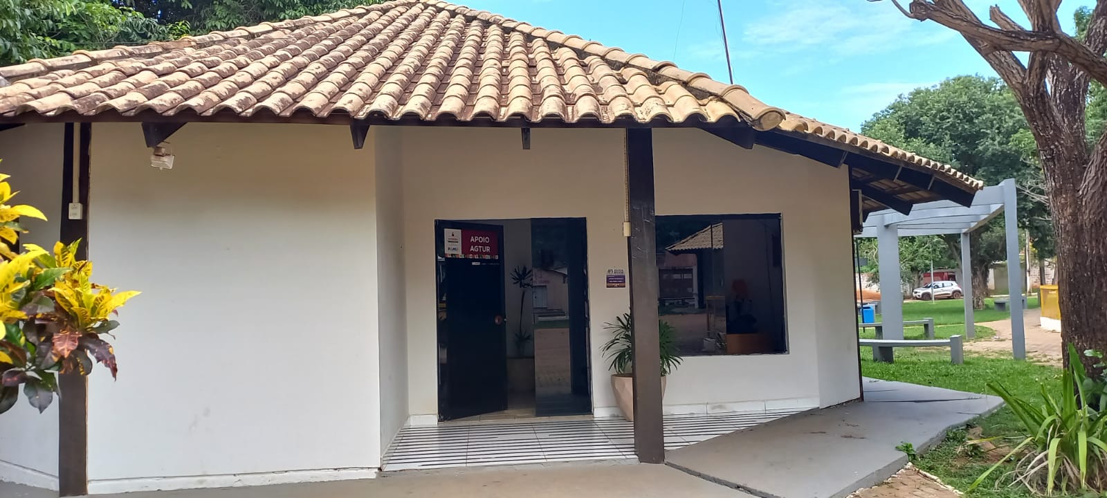 Catur de Taquaruçu oferece atendimento direto aos visitantes com informações sobre atrativos do Distrito