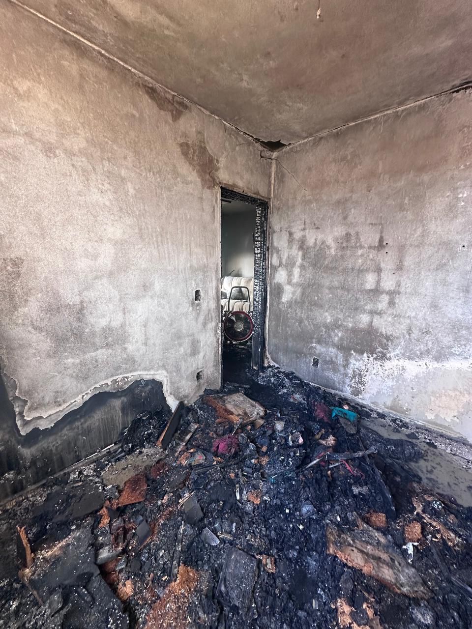 Defesa Civil interdita bloco após incêndio em apartamento na Arno 42, em Palmas