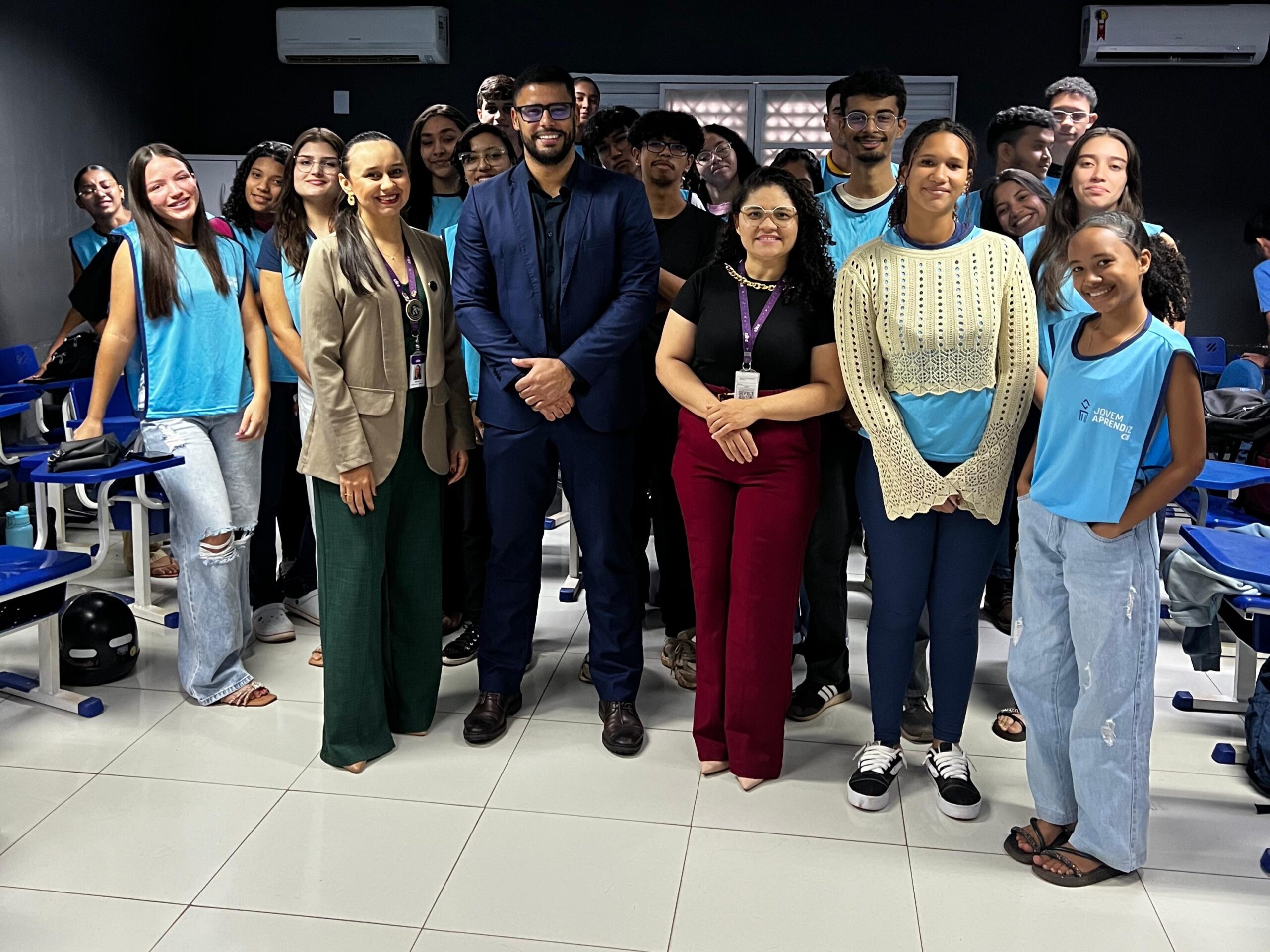 Prefeitura de Palmas promove palestra sobre diversidade e direitos humanos para jovens do Centro de Integração Empresa-Escola