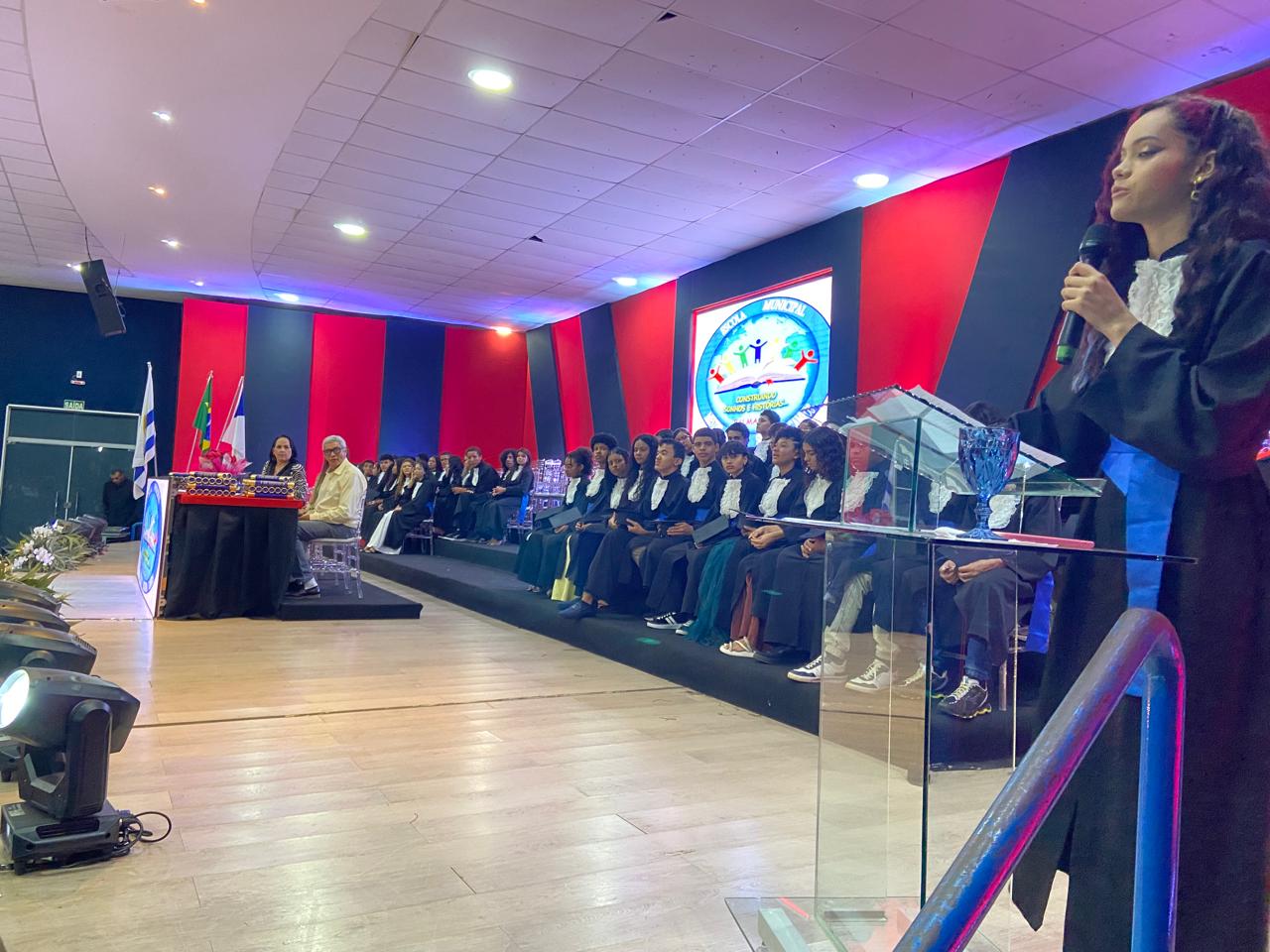 Thalita Carneiro Mesquita, representou os alunos como oradora da Turma