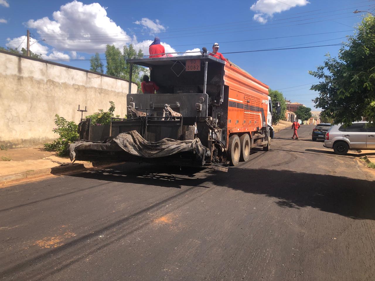 Quadra Arno 41 recebe recapeamento asfáltico da Prefeitura de Palmas