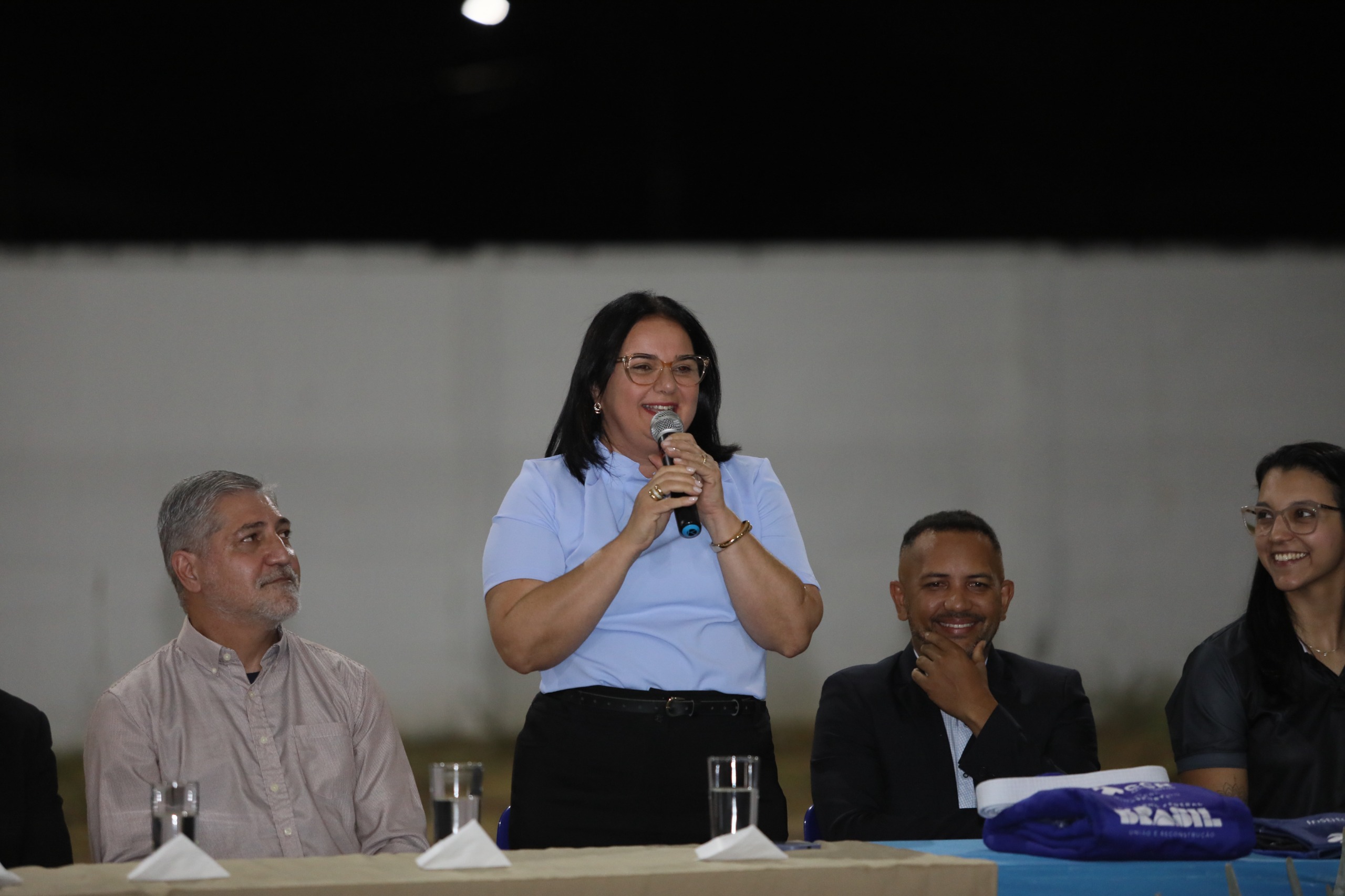 A secretária executiva Pedagógica da Semed, Cândida Cecília, destacou a importância do esporte na escola para o desenvolvimento dos estudantes - Edu Fortes/Secom Palmas
