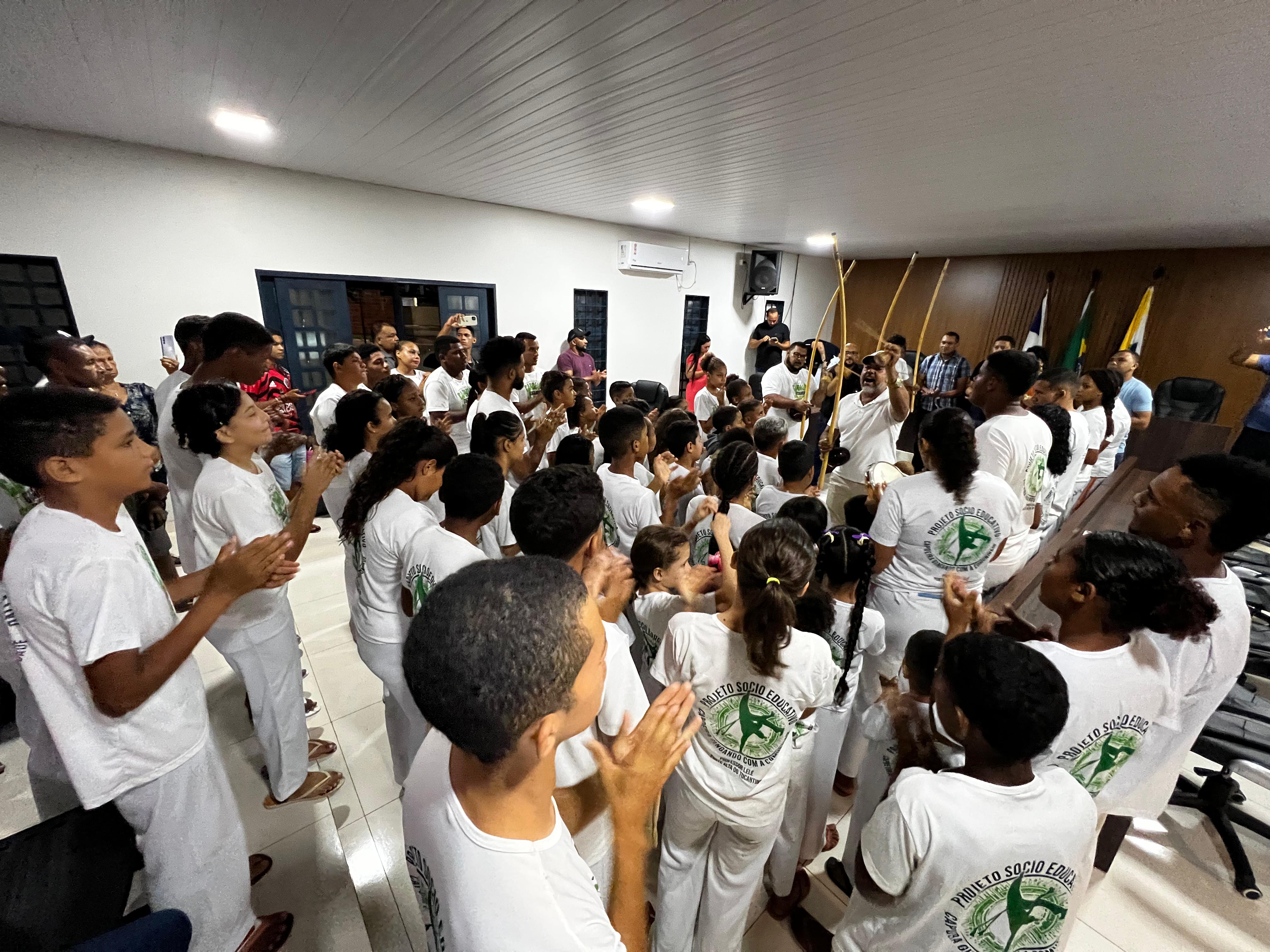 Com apoio da Câmara Municipal e do grupo Tribo Arte, o projeto Palmas Capital da Capoeira chegou a Ponte Alta, reafirmando a capoeira como instrumento de cidadania e transformação social nos territórios tocantinenses