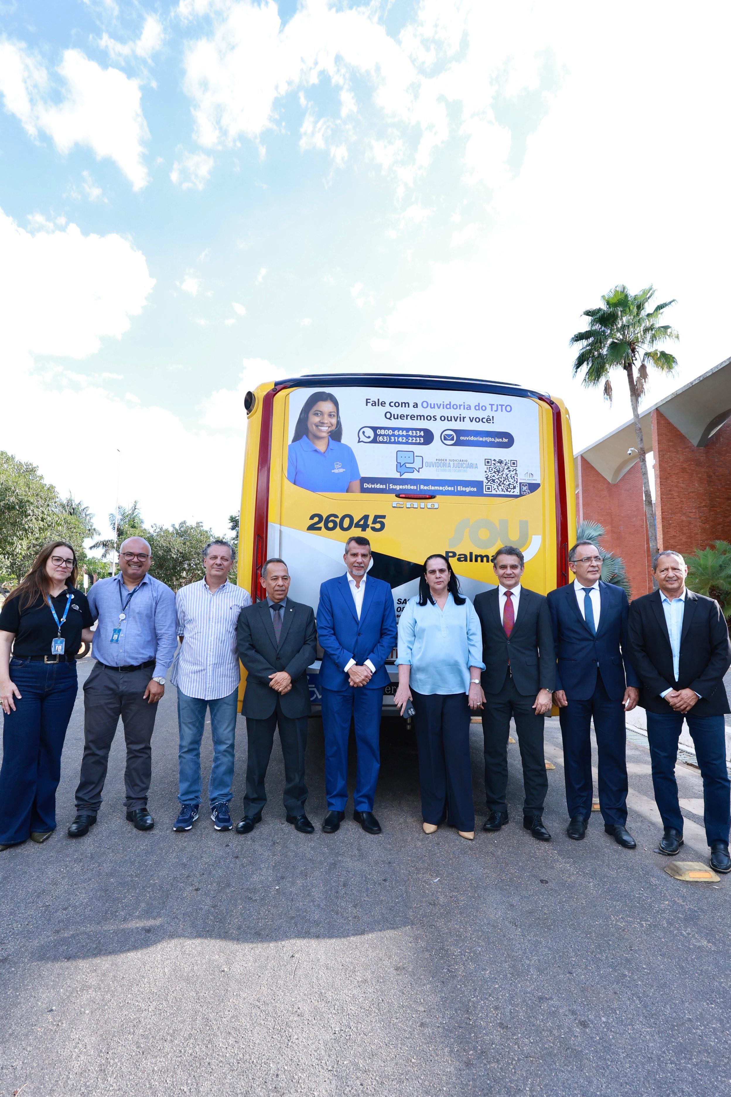 Frota recebe adesivos com informações da Ouvidoria Judiciária