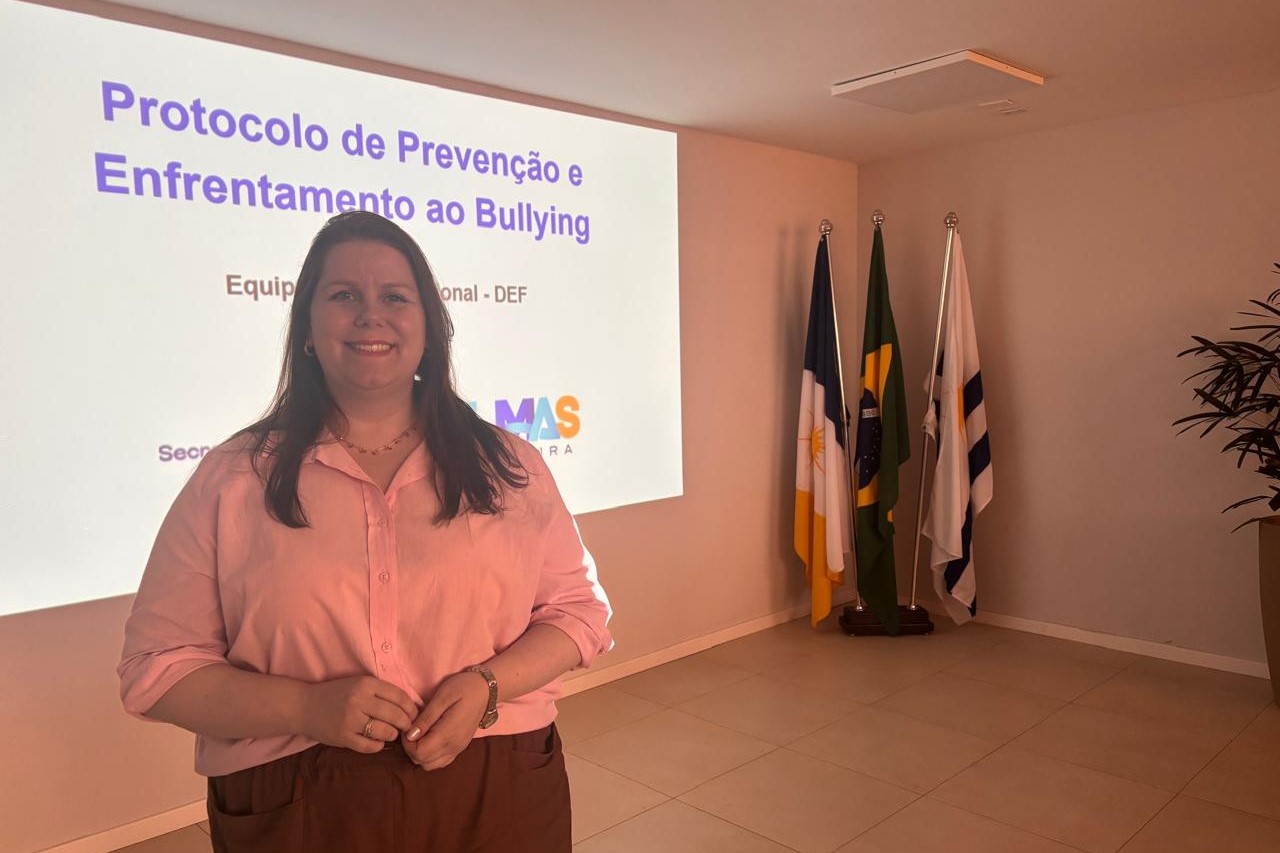 A psicóloga Vera Lúcia Lima destacou a importância das capacitações para os profissionais da educação - Iolete Marques