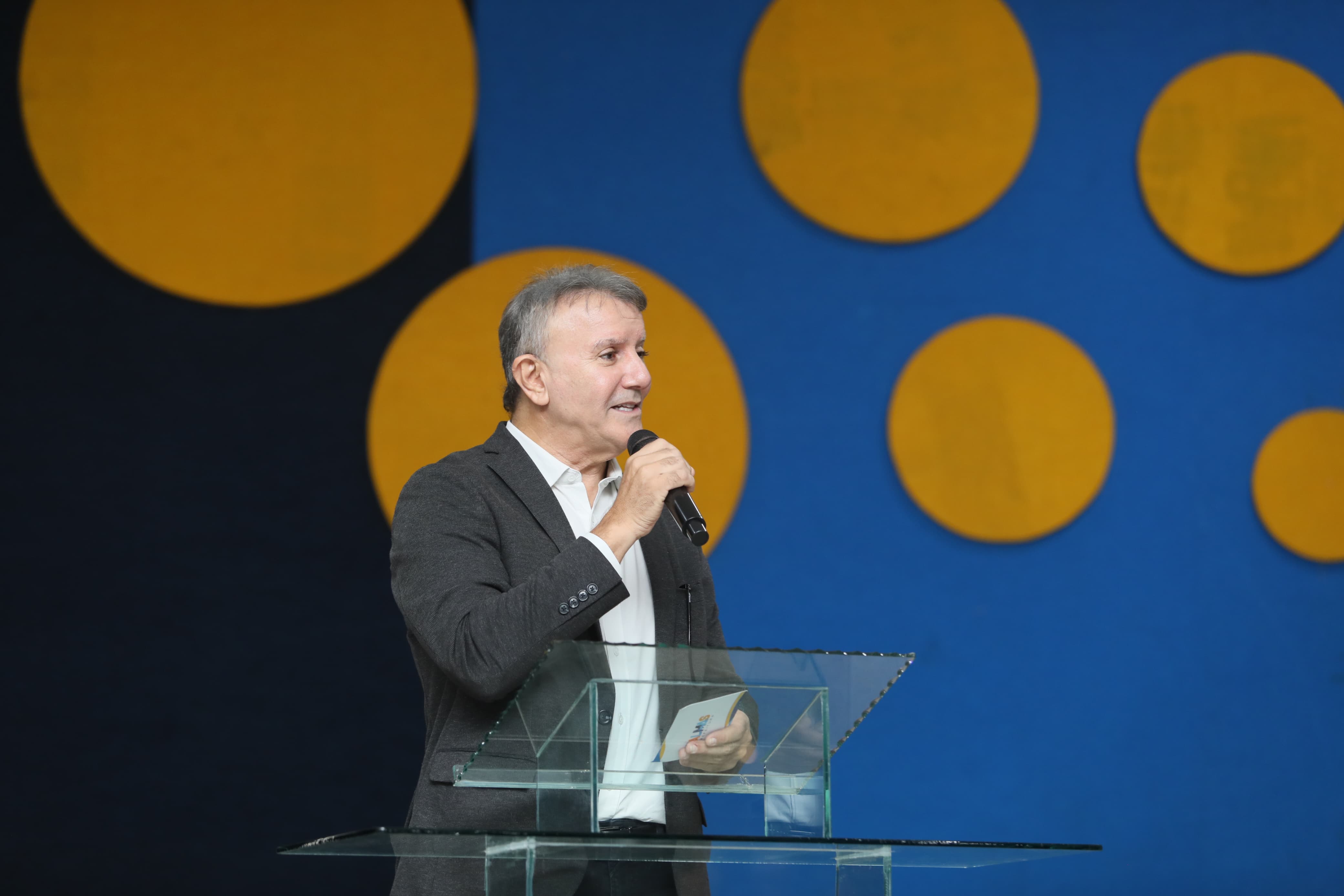 Prefeito Eduardo Siqueira Campos, participou na manhã desta quinta-feira, 26, da Conferência Regionalizada Dos Direitos da Pessoa Idosa
