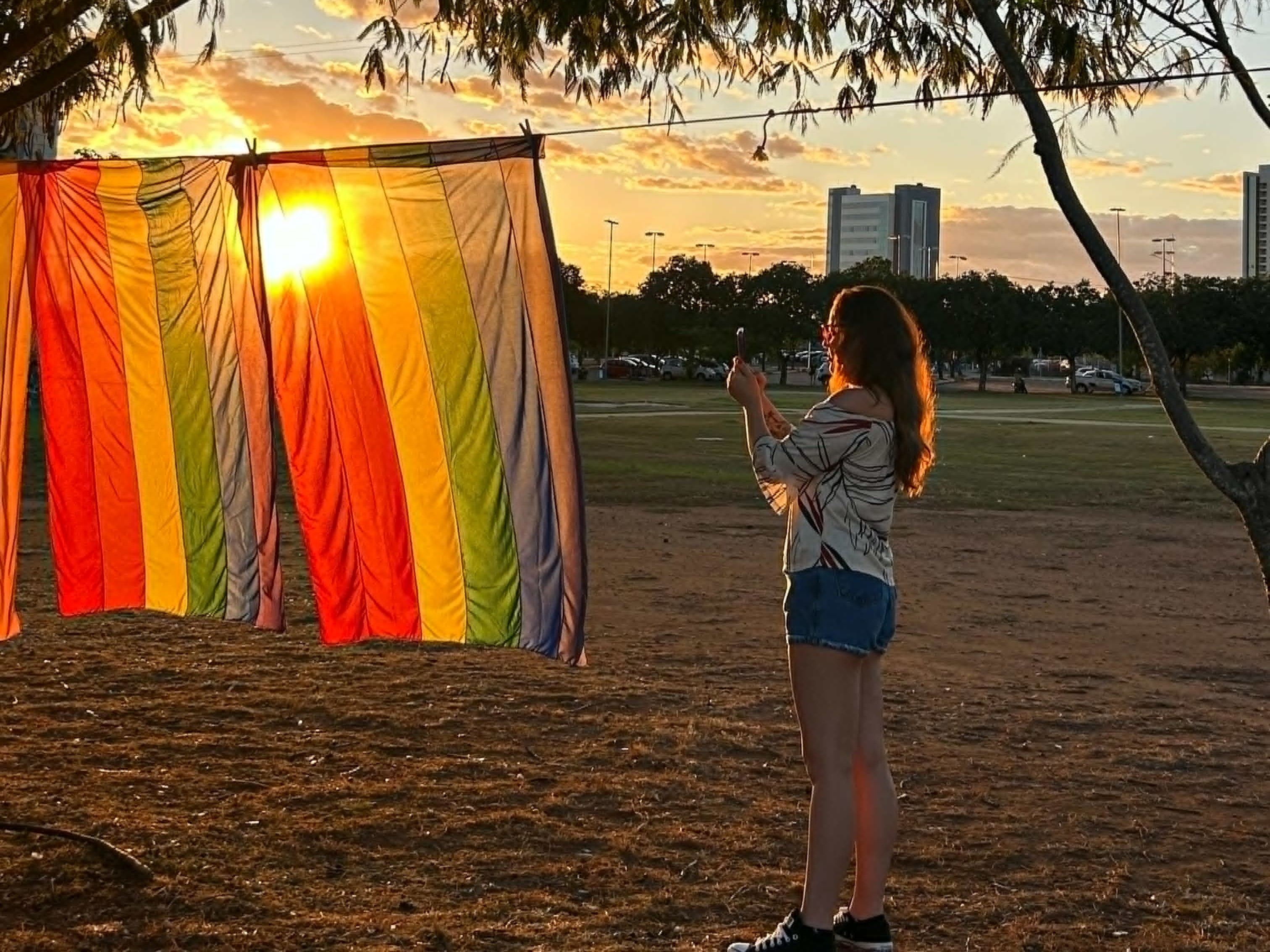 A professora Monique Parente acompanhou a parada por todo o percurso pela Av. NS-02 até a festa da Diversidade, na Praça do Bosque