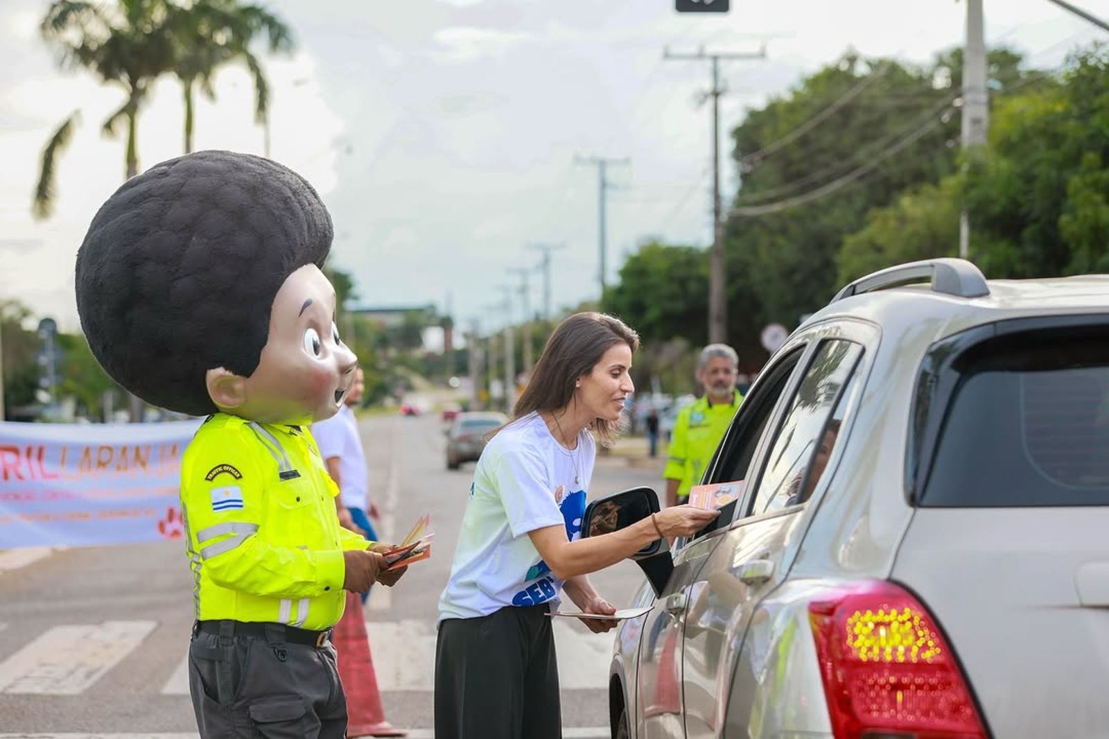 Prefeitura de Palmas realiza blitz educativa sobre maus-tratos a animais