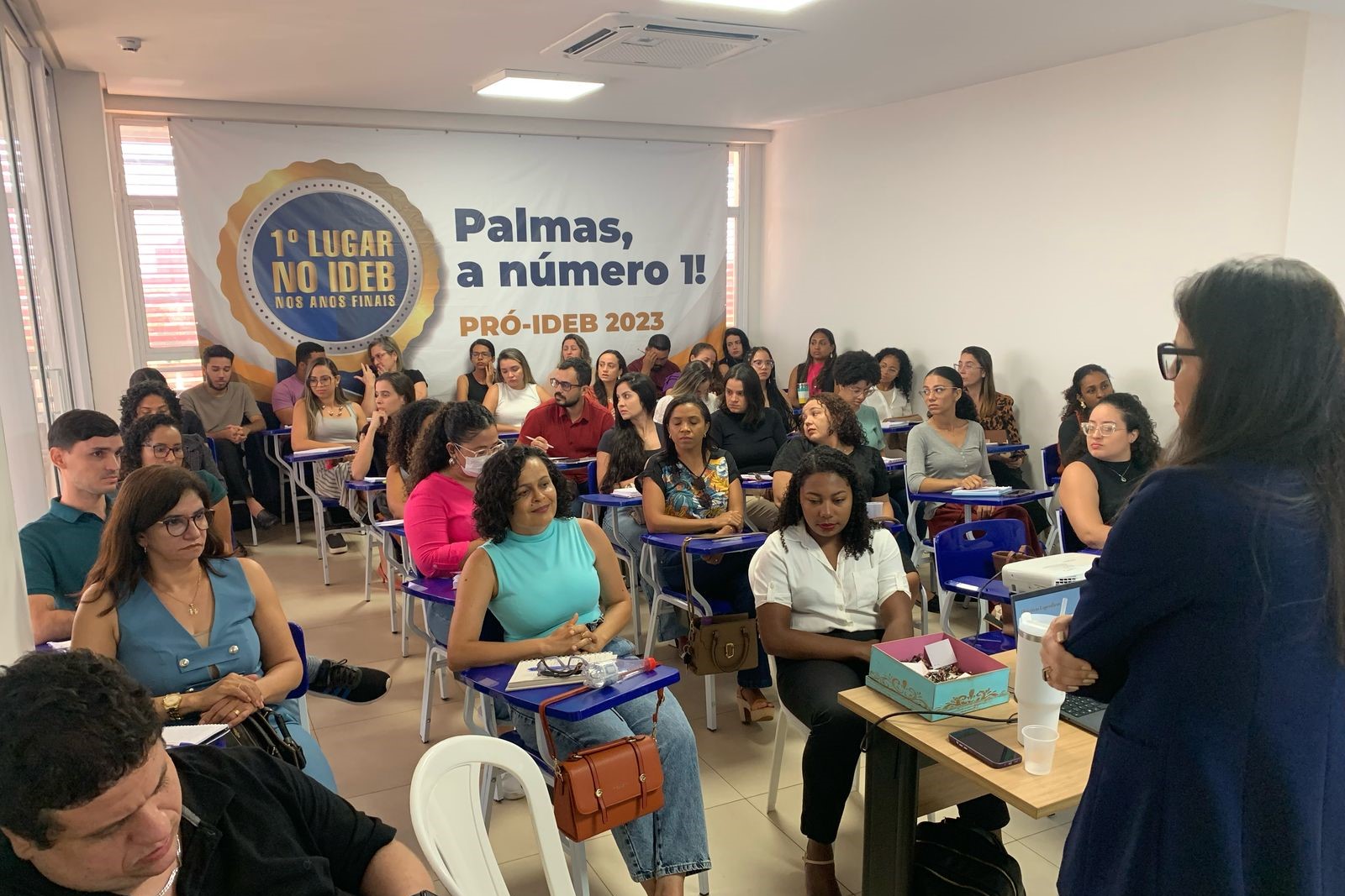 Encontro discutiu as melhores práticas pedagógicas em atendimento às necessidades da comunidade escolar - Foto: Divulgação