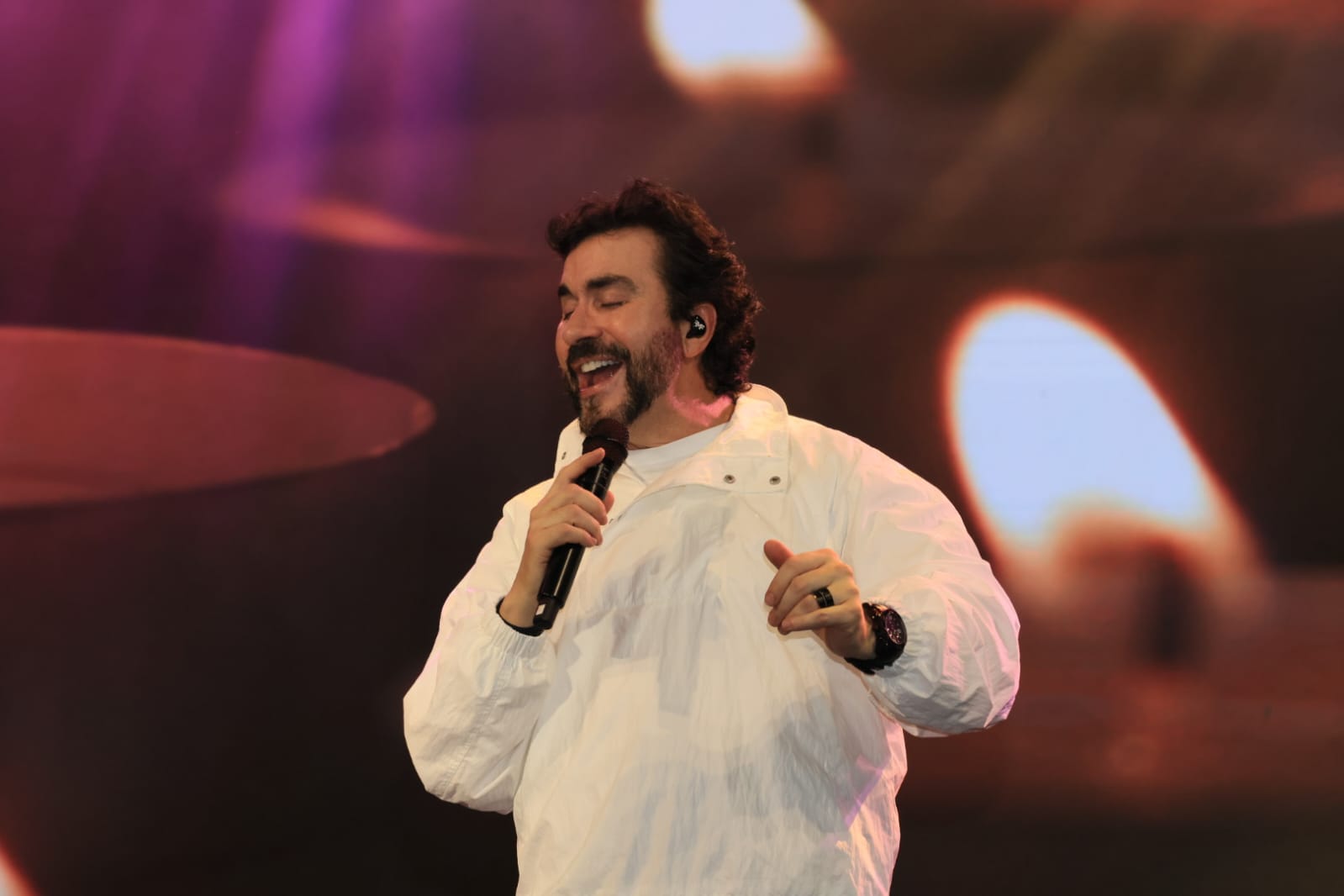 Padre Fábio de Melo trouxe mensagem de fé e perseverança. Crédito: Francisco Barros