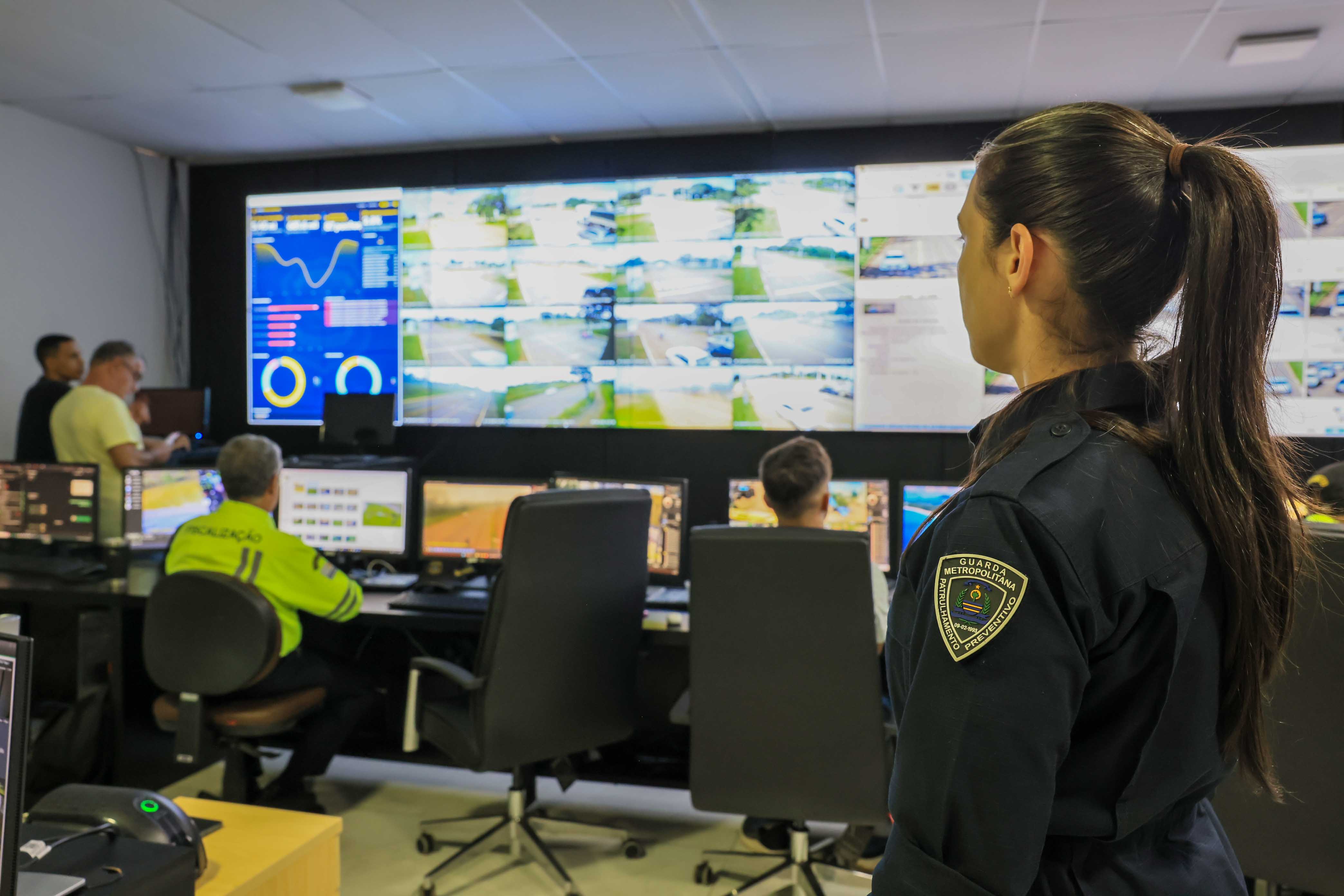 Monitoramento por cameras - Na foto Rayssa - Edu Fortes (21)