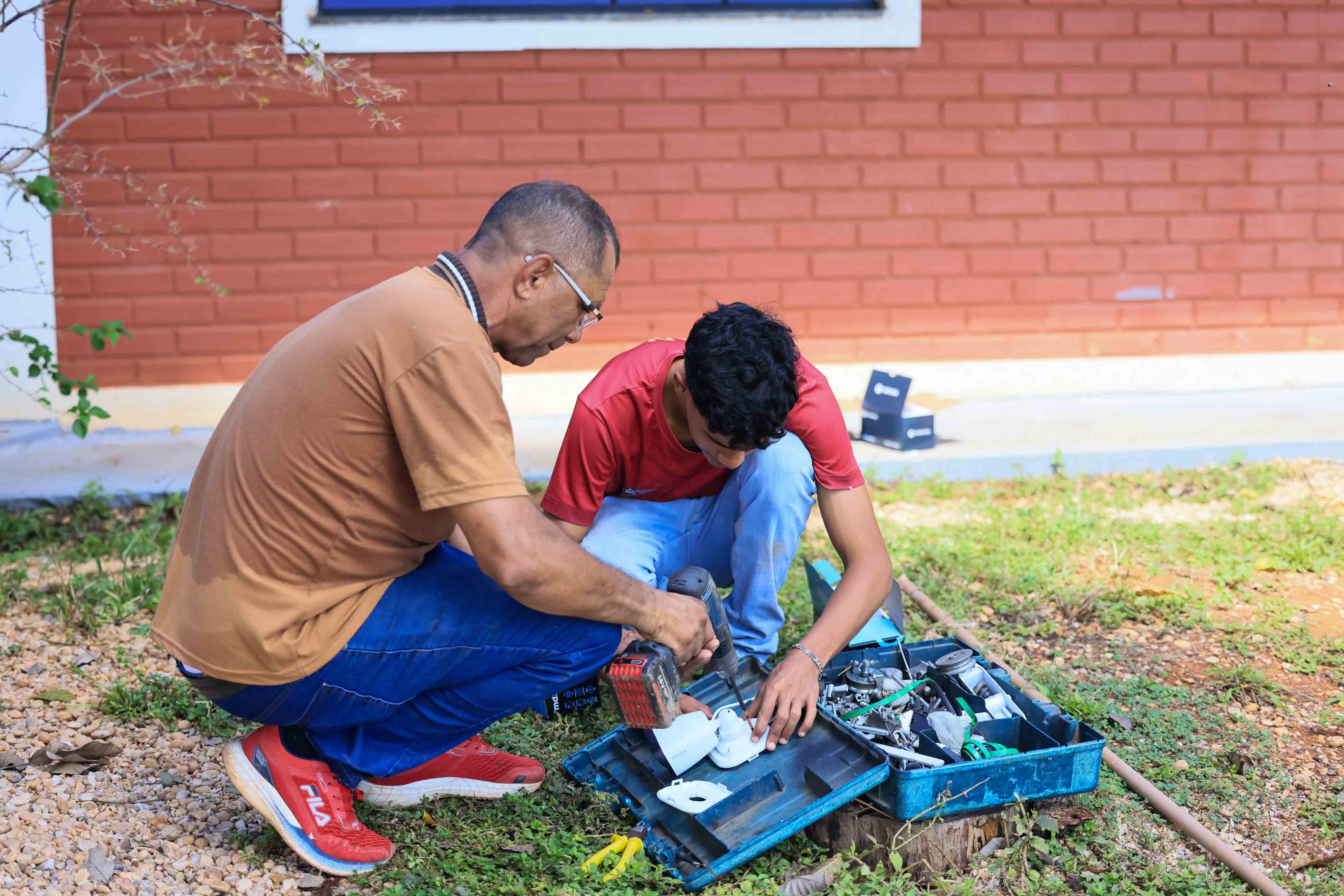 Monitoramento por cameras - na foto Luis Carlos - Edu Fortes (8)